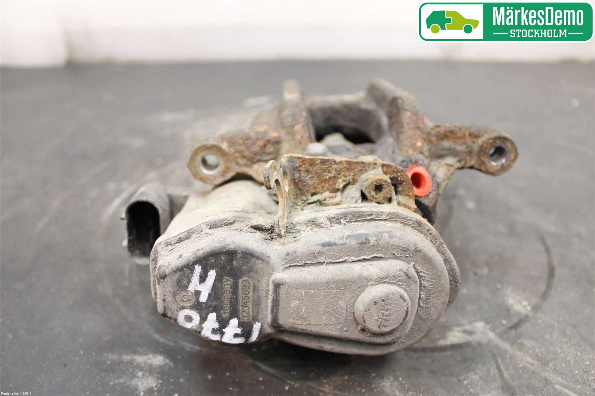 BMW 5 F10/F11/F18 09-17 Bromsok Bak Höger