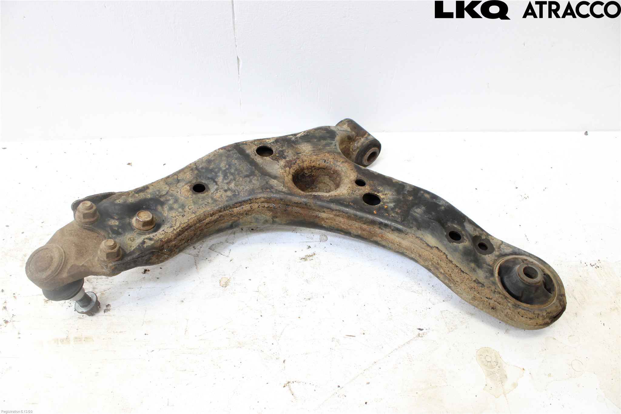 Toyota AVENSIS 16-18 Bärarm Fram Undre Hö