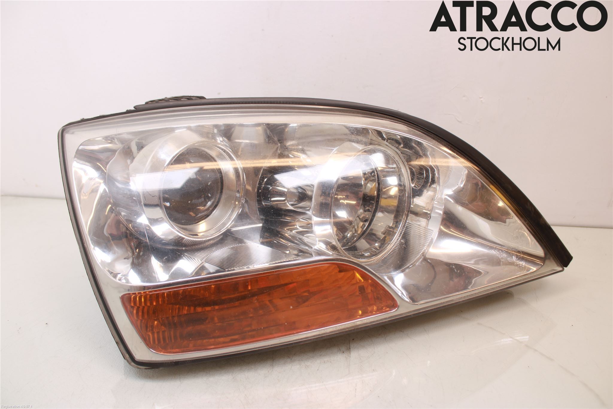 Kia SORENTO 03-09 Strålkastare Höger