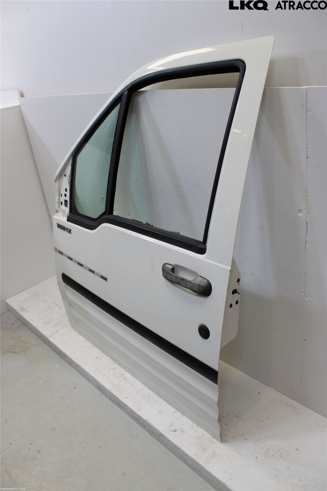 Ford TRANSIT CONNECT 03-08 Dörr Fram Vänster