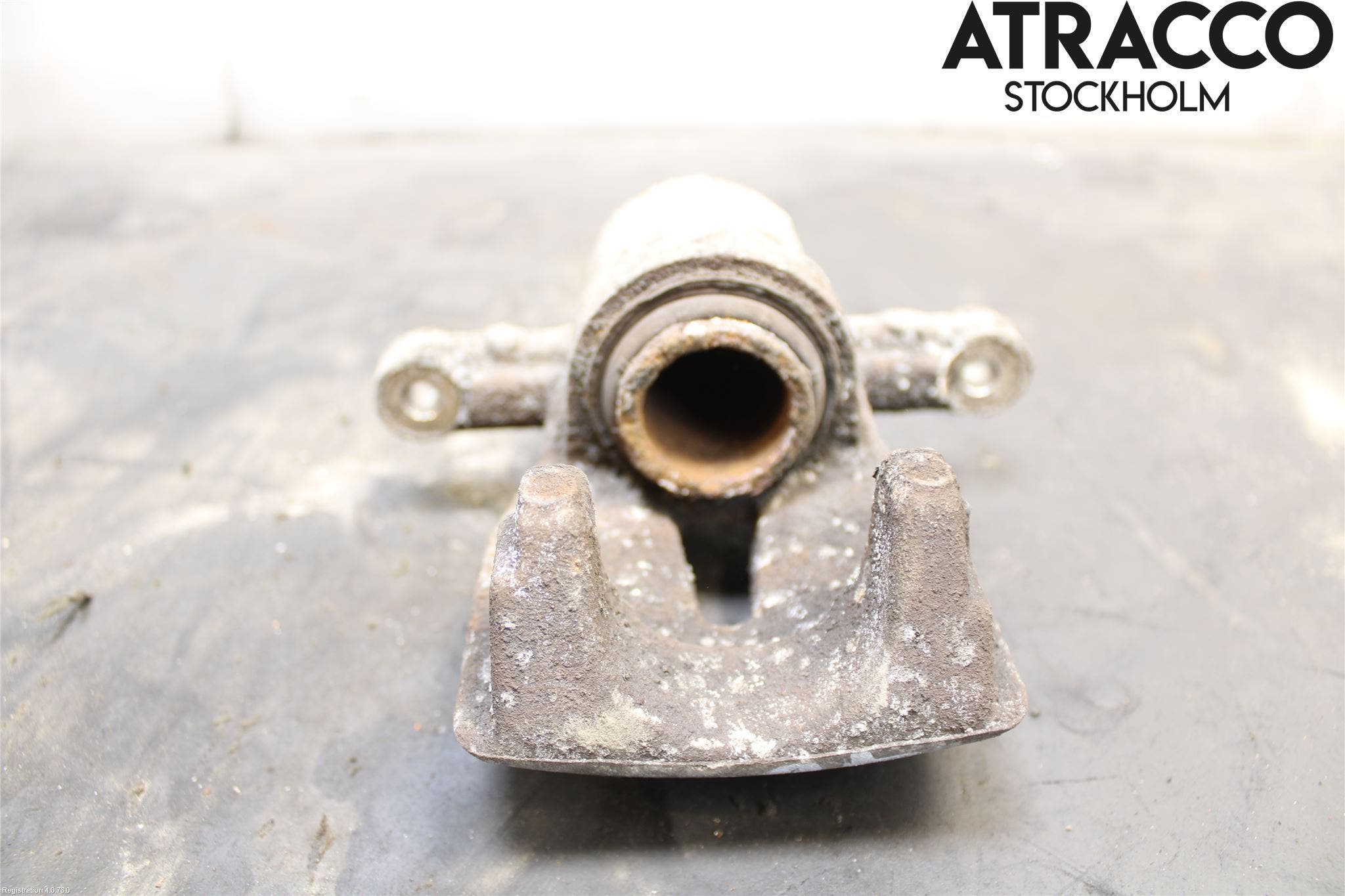 Toyota AVENSIS 03-06 Bromsok Bak Höger