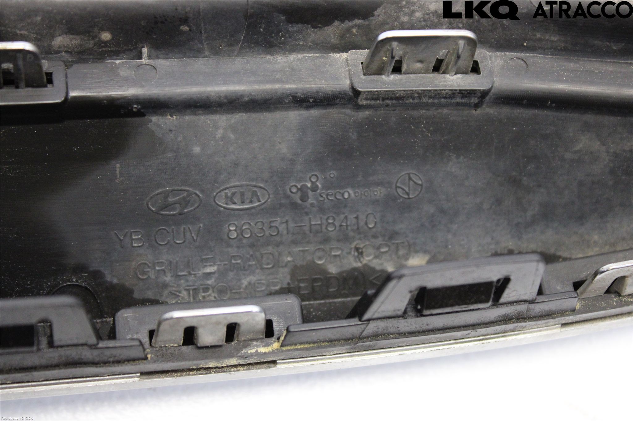 Kia STONIC 18->> Stötfångardel Bak Mitt
