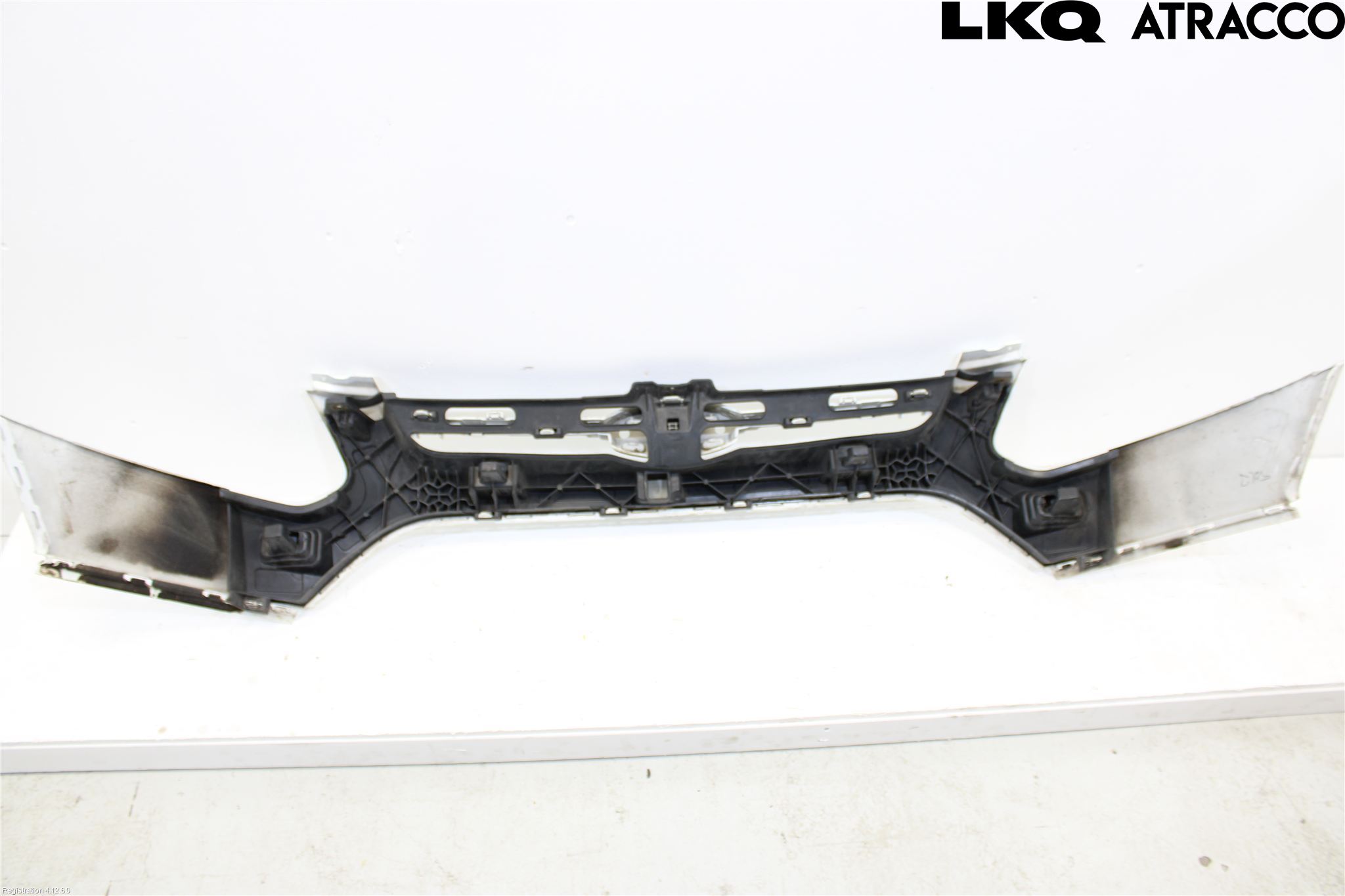 Ford TRANSIT SKÅP/BUSS 14-22 Stötfångardel Fram Mitt