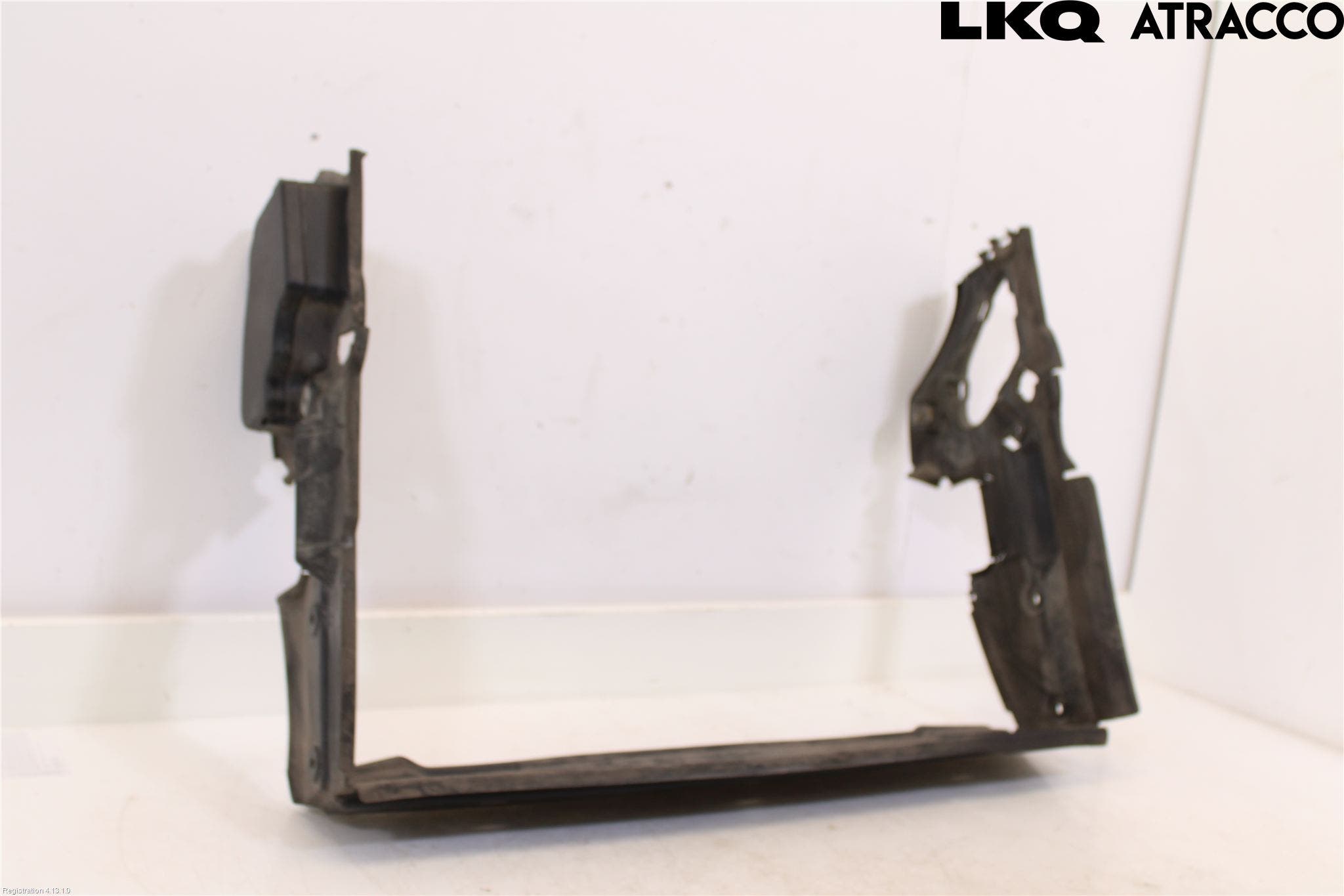 BMW 5 E60/61 Sed/Tou 02-10 Deflektor Plåt-Plast Kylning