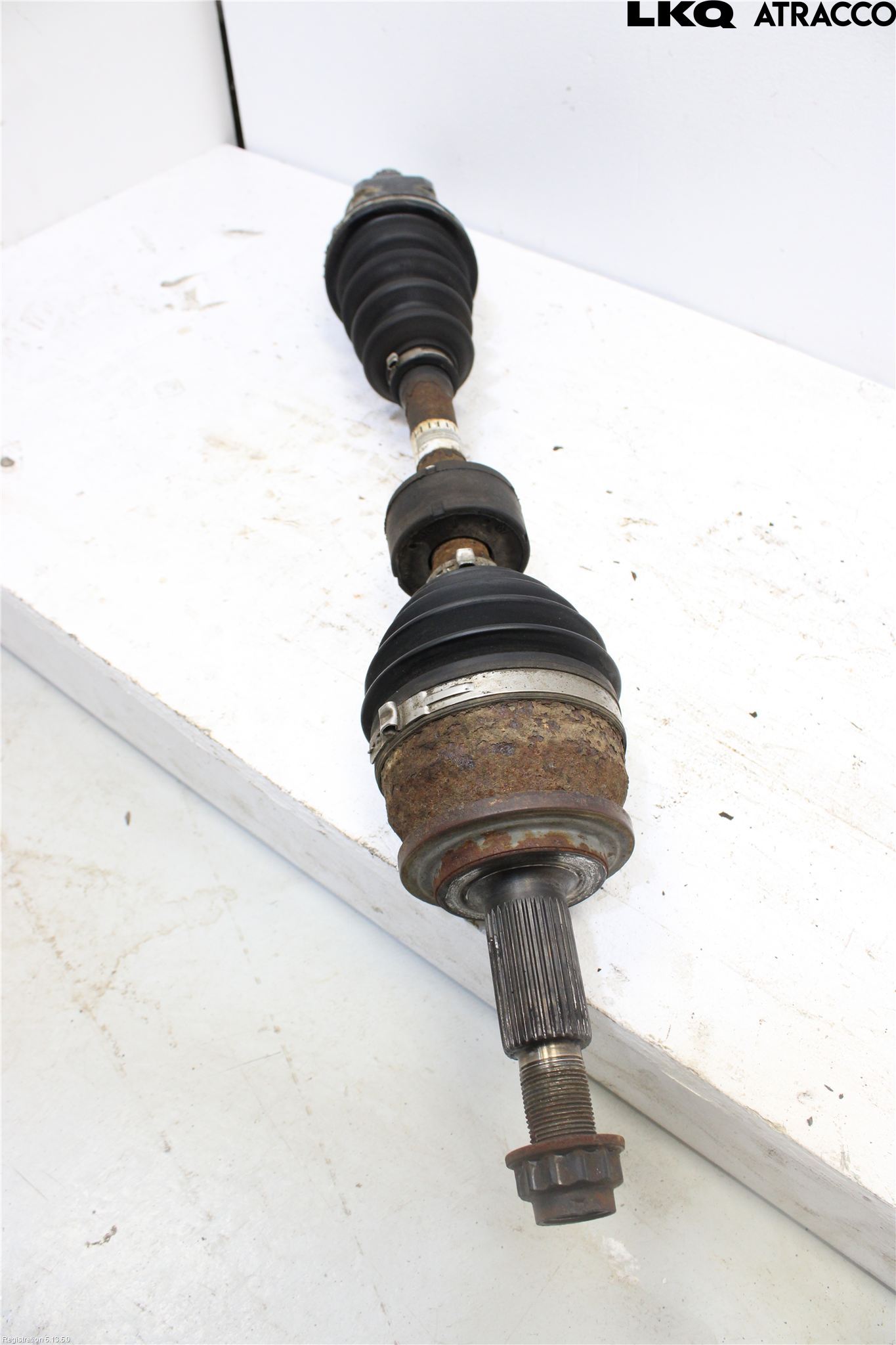 Toyota AVENSIS 16-18 Drivaxel Fram Vänster