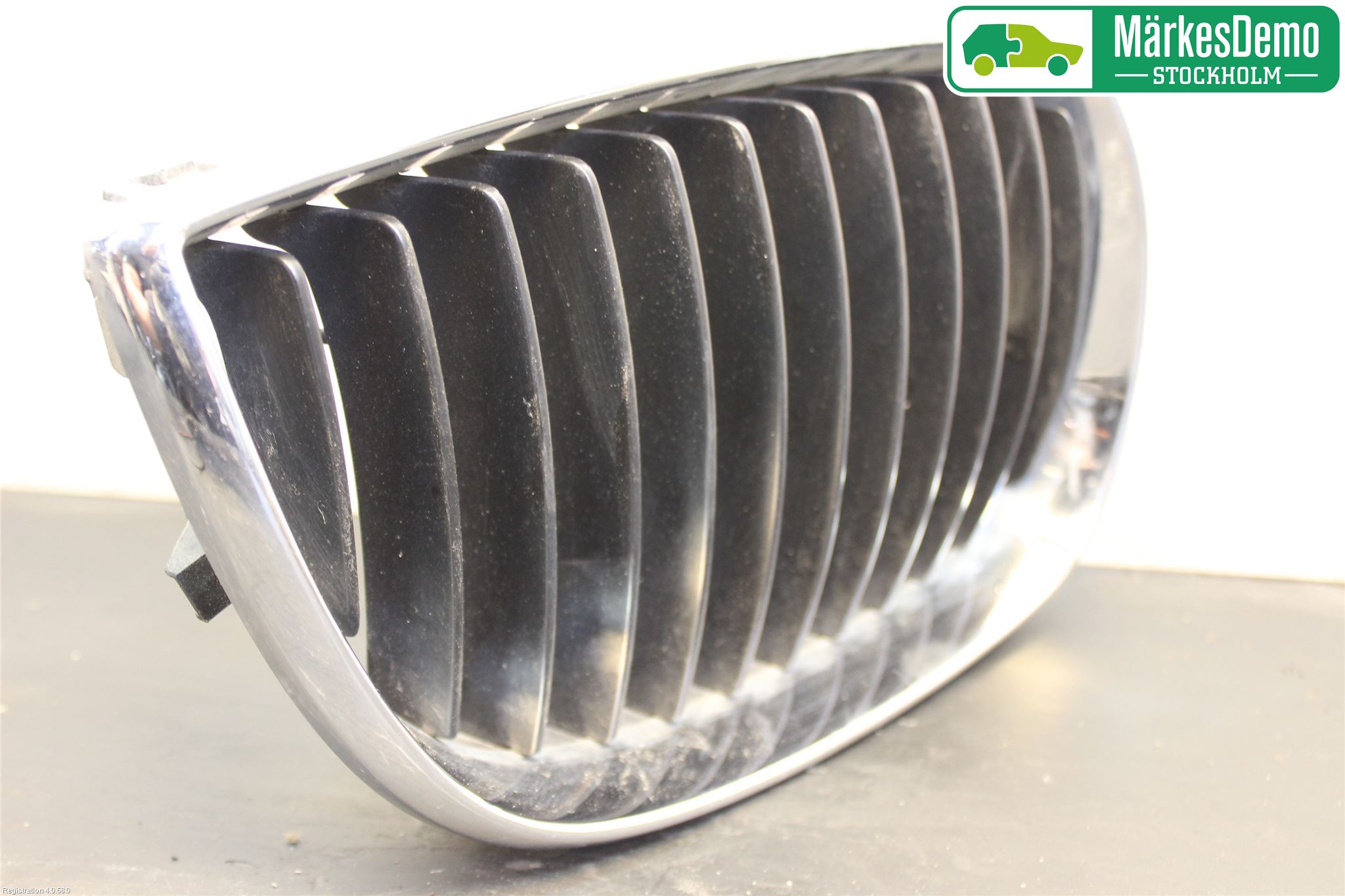 BMW 1 E87/81 5D/3D 03-11 Grilldel Höger