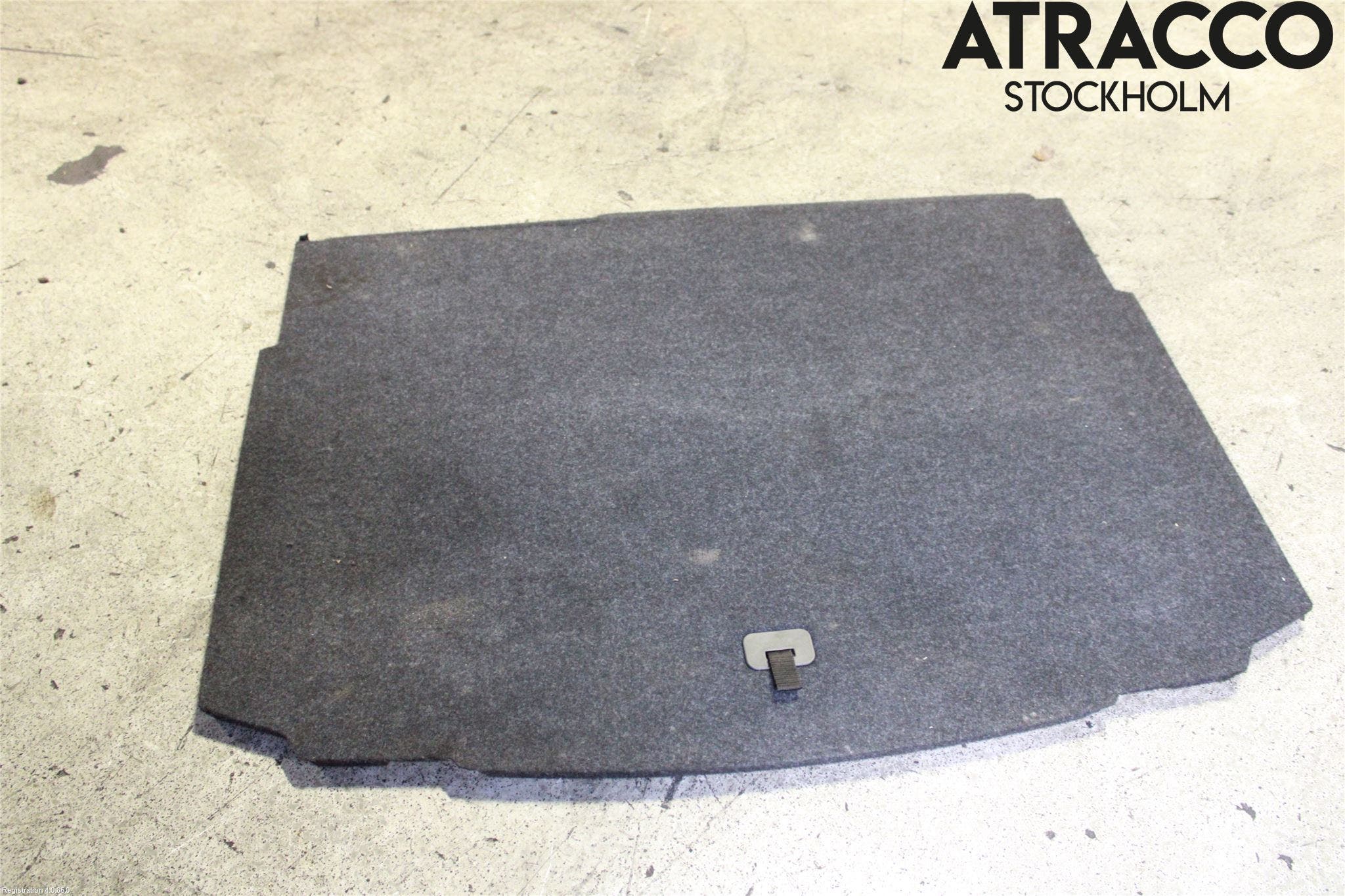 Toyota AURIS 13-19 Bagage Golv