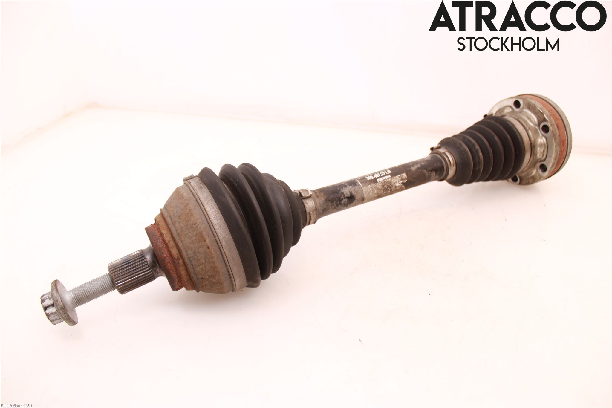 Volkswagen VW PASSAT 15-19 Drivaxel Fram Vänster
