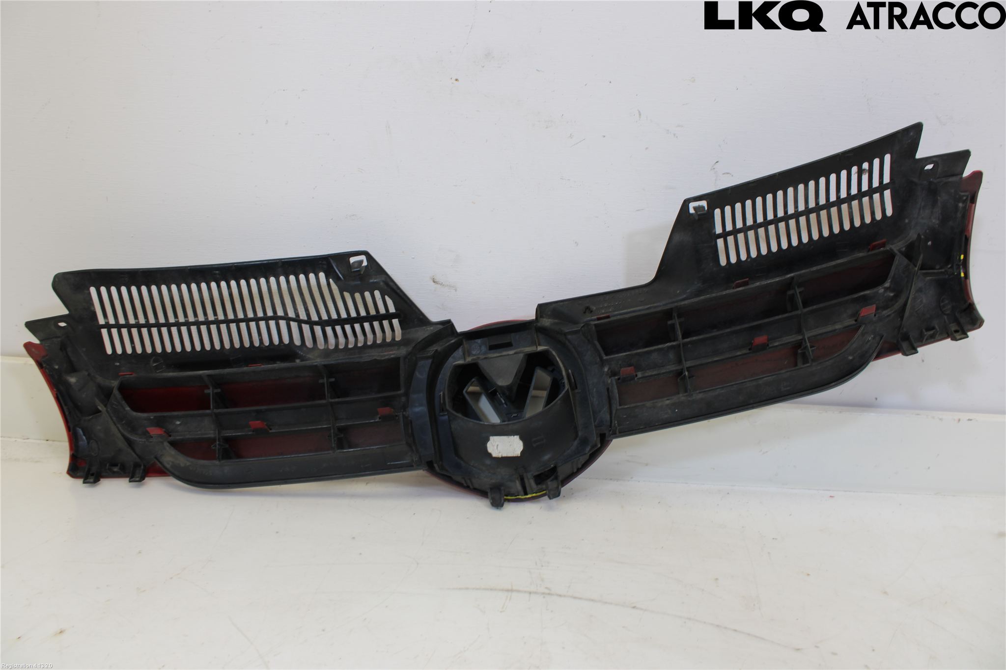 Volkswagen VW GOLF V 04-09 Grill Komp