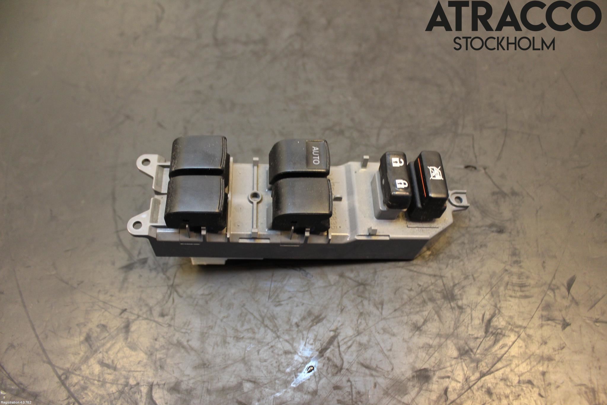 Toyota AURIS 13-19 Strömställare Elhiss