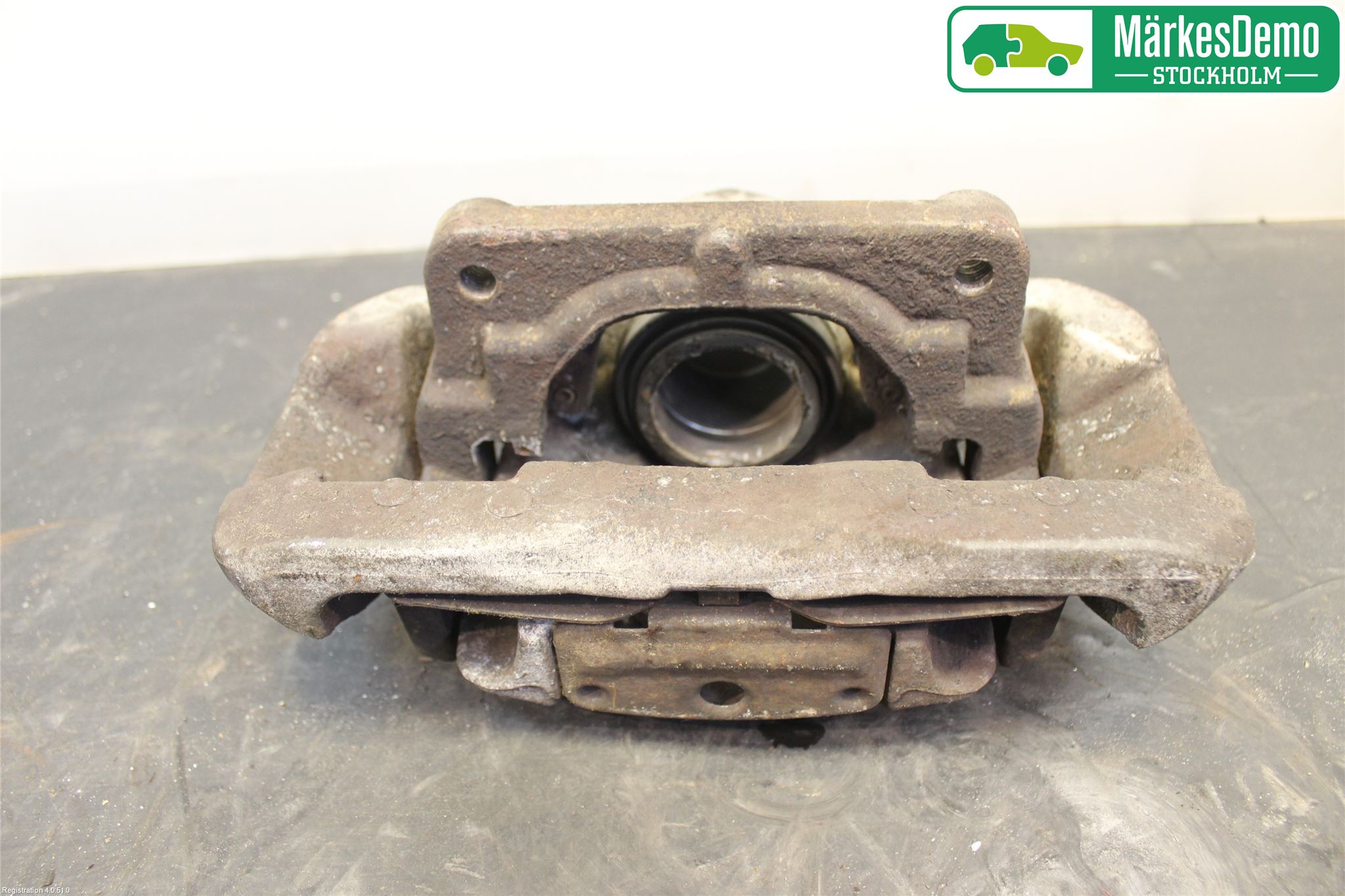 BMW 7 E65/66    00-08 Bromsok Fram Höger