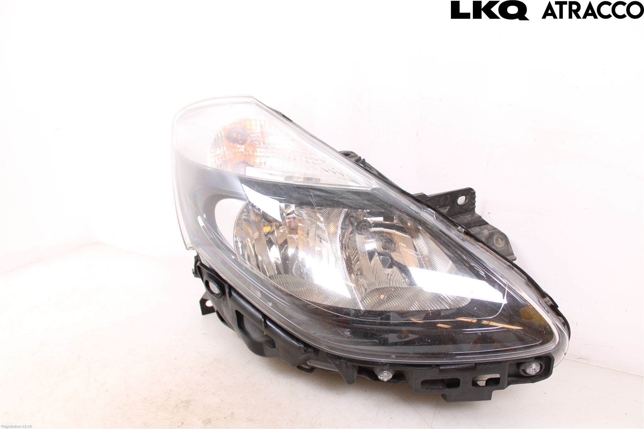 Renault CLIO III  09-12 Strålkastare Höger