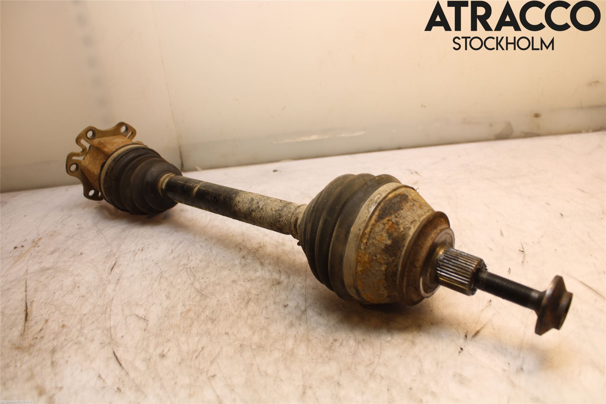 Audi A6/S6     05-11 Drivaxel Fram Höger