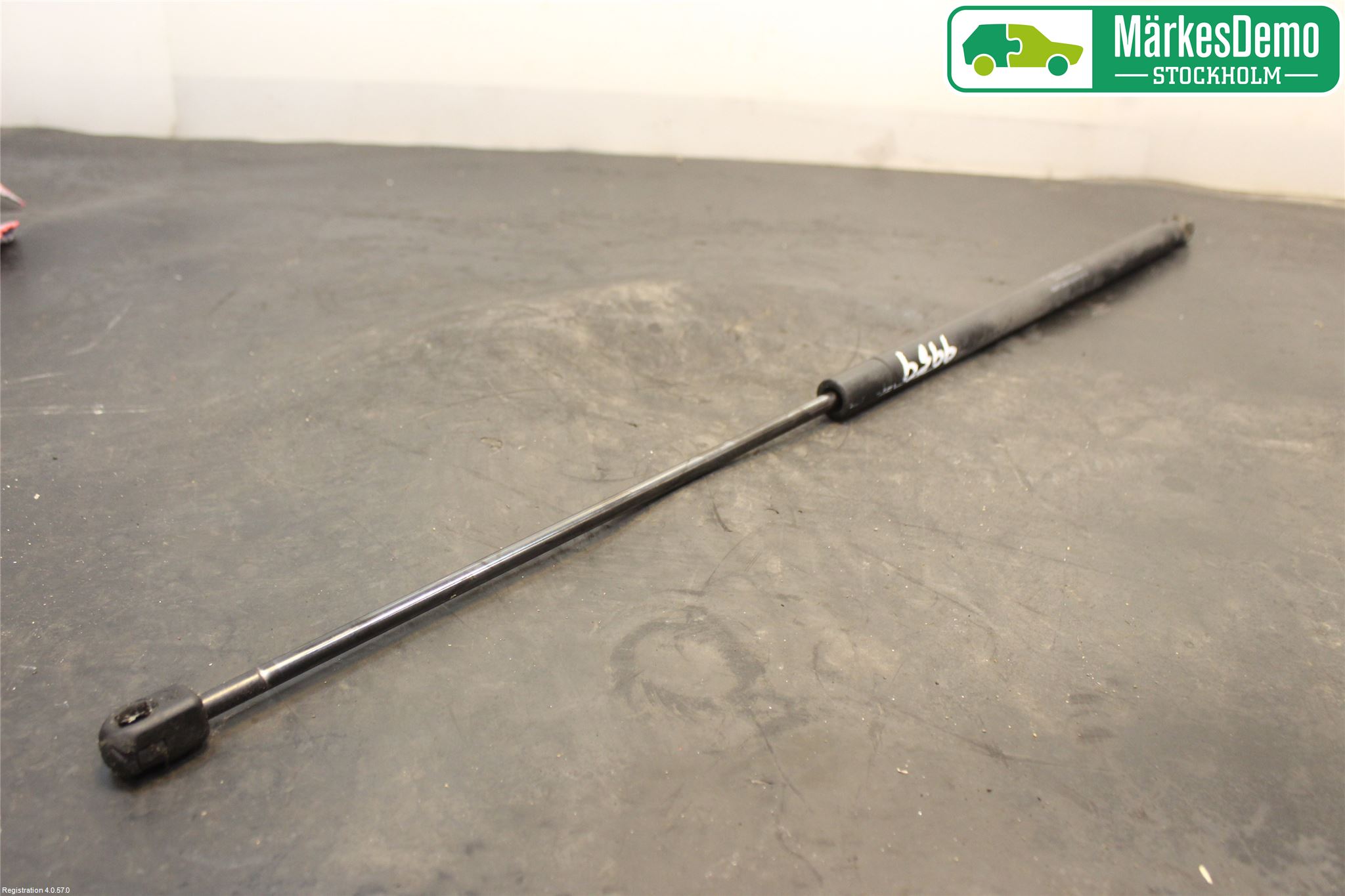 Mercedes-Benz MB SLK 200-350 (R171) 05-11 Gasfjäder Motorhuv