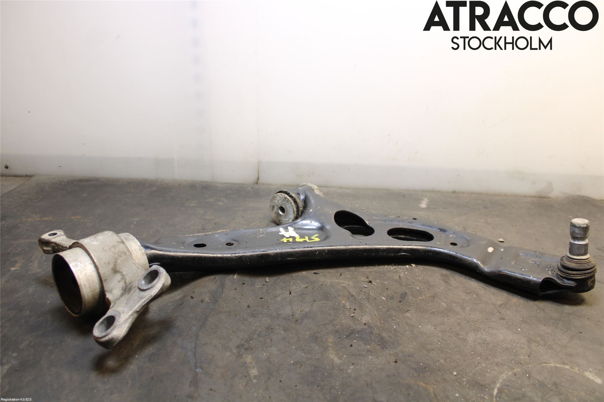 BMW 2 F45 Active Tourer 14-21 Bärarm Fram Undre Hö