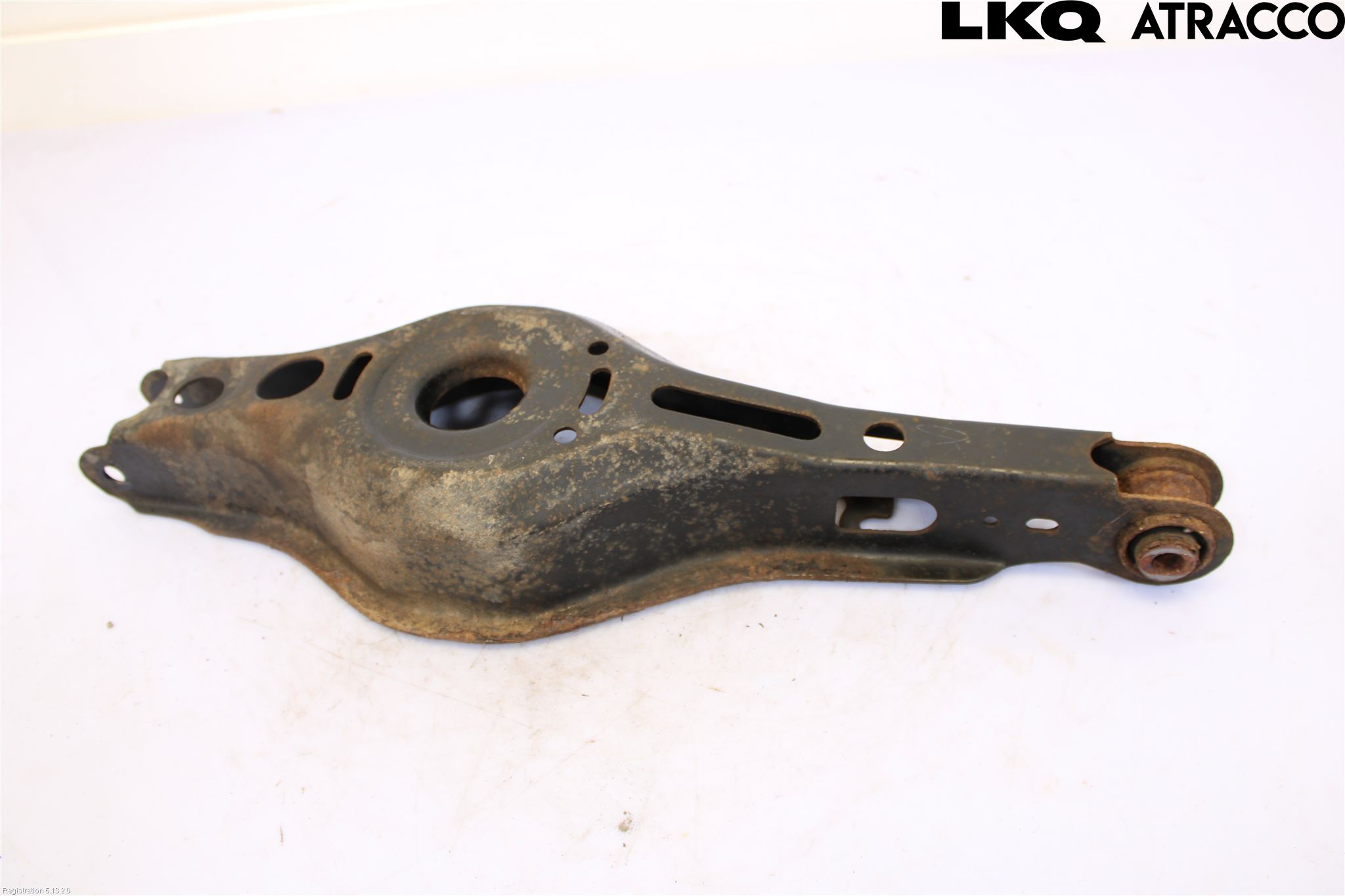 Toyota COROLLA CROSS XG10 22- Bärarm Bak Vänster