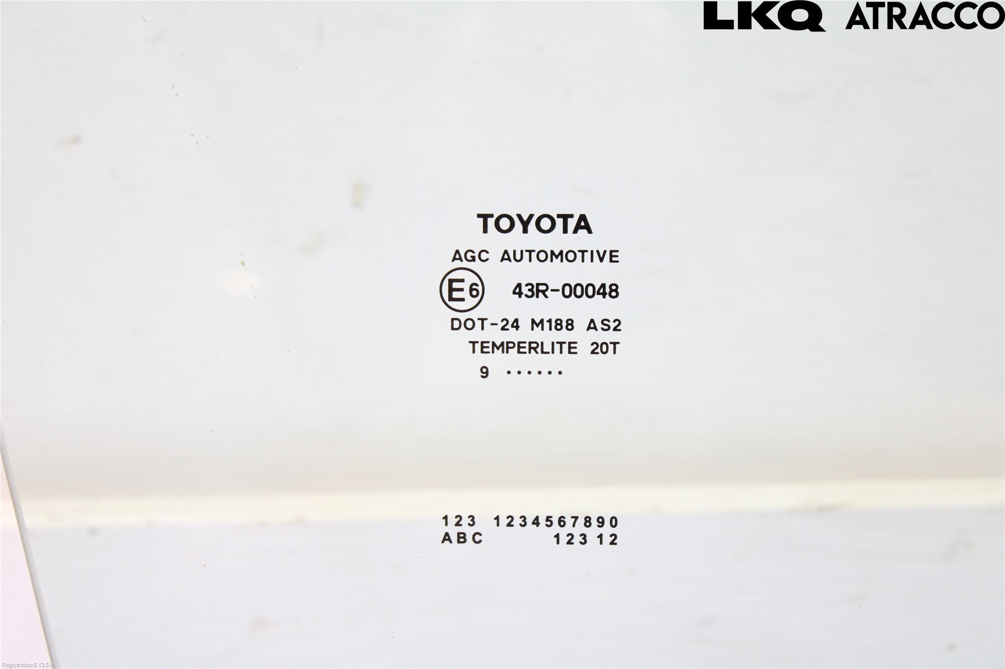 Toyota YARIS XP130 15-20 Dörruta Bak Höger