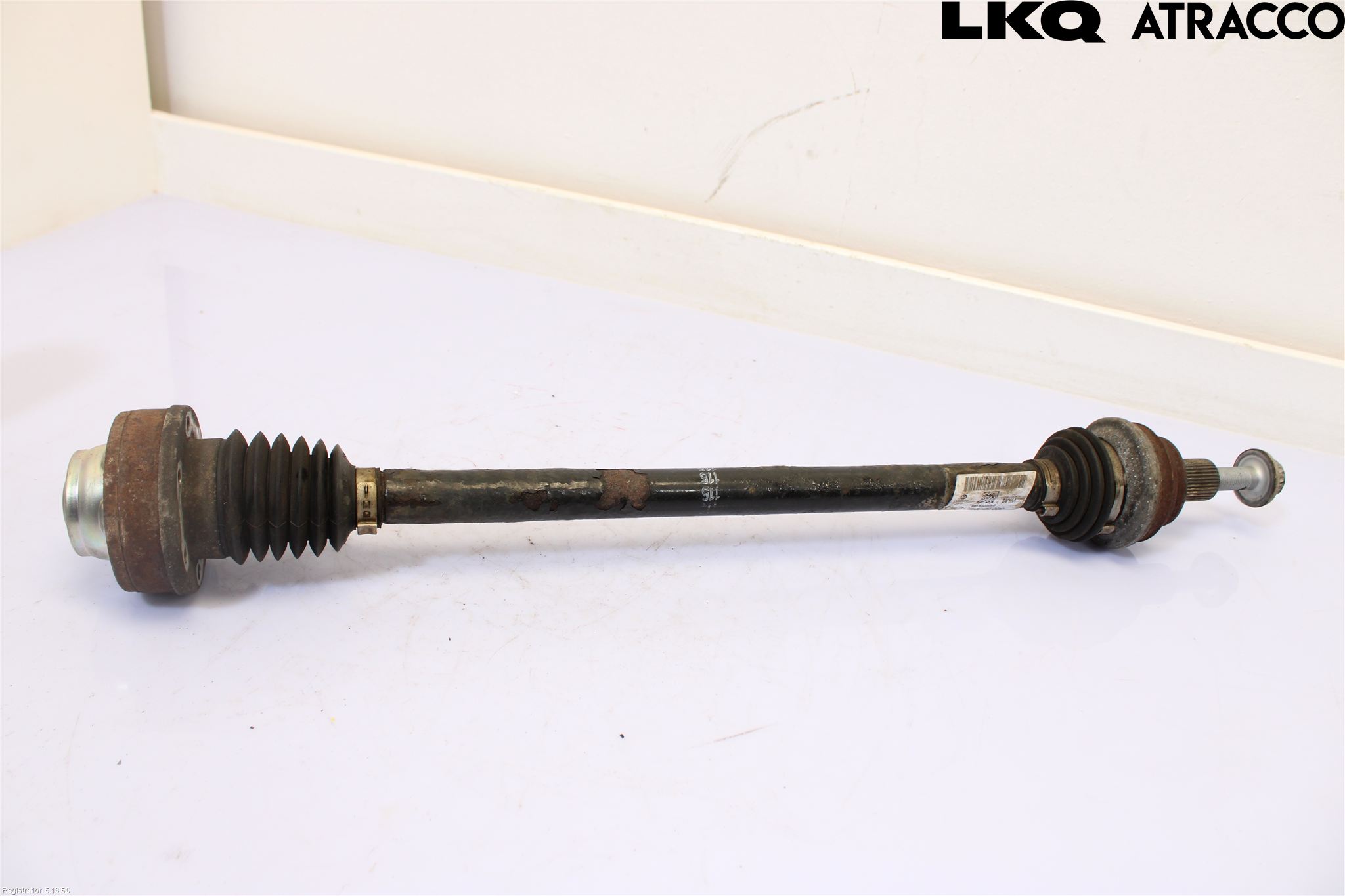 Volkswagen VW TIGUAN 16-24 Drivaxel Bak Höger