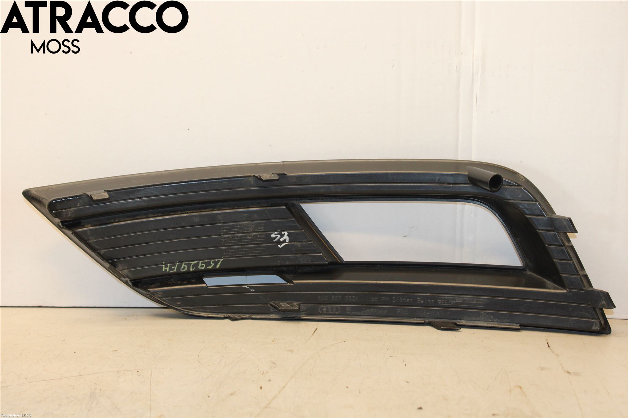 Audi A4/S4 08-11 Dimljussarg Fram
