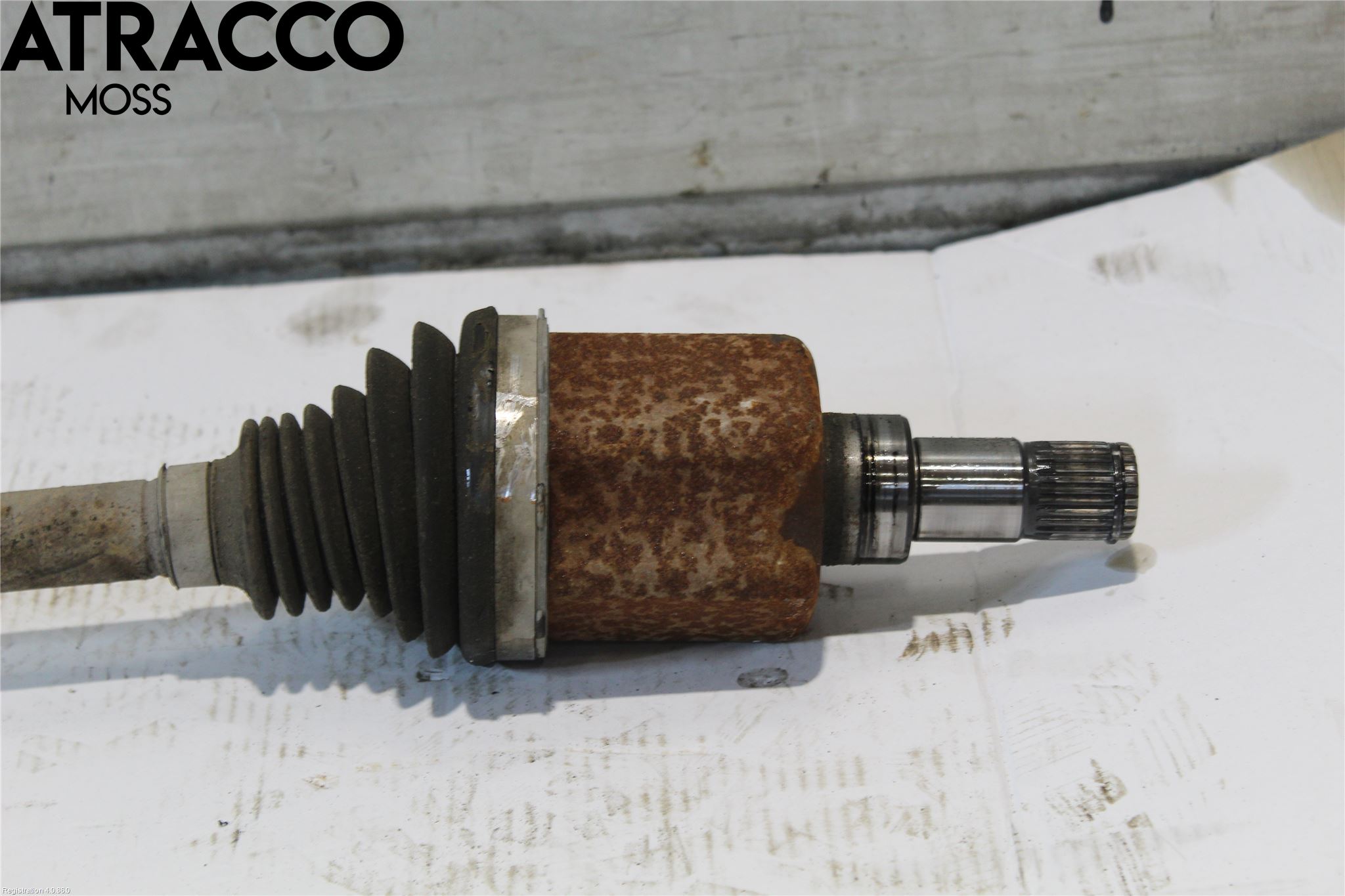 Volvo V40 12-19 Drivaxel Fram Vänster