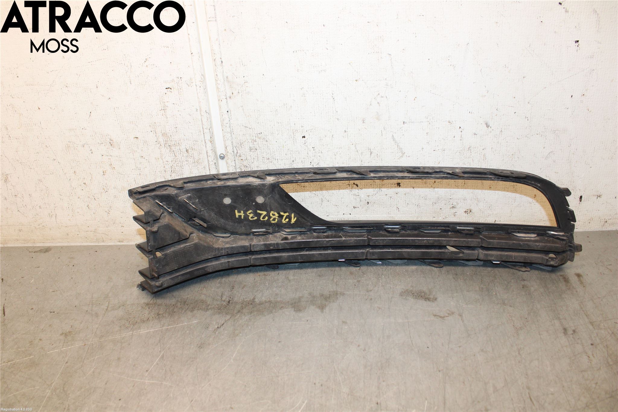 Volkswagen VW PASSAT 11-14 Dimljussarg Fram