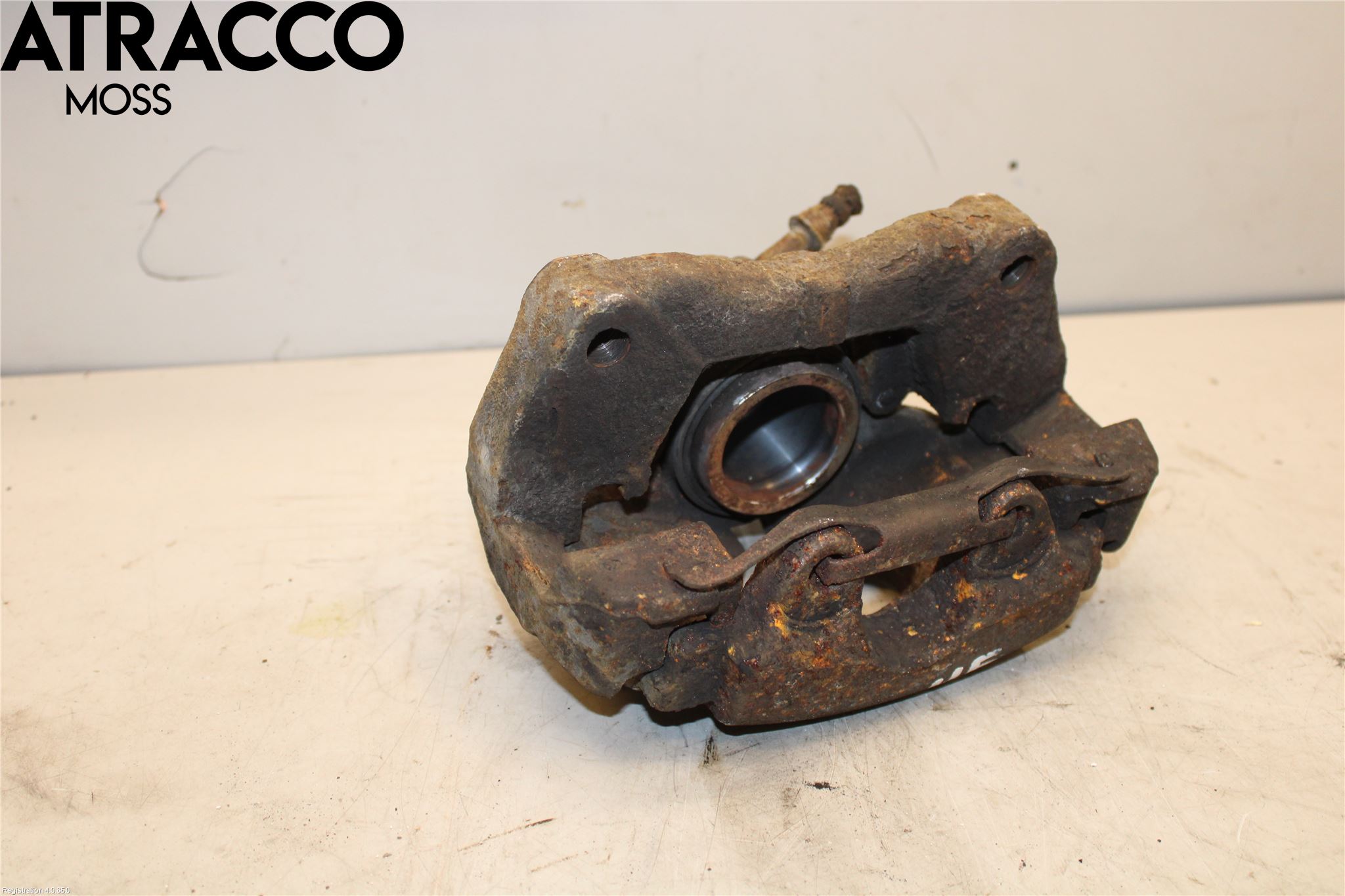 Volkswagen VW TRANSP/CARAVELLE (T5) 04-15 Bromsok Fram Höger
