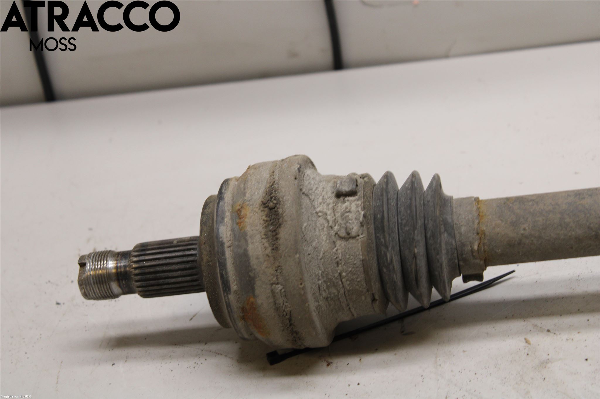 Mercedes-Benz MB C-KLASS (W205) 14-21 Drivaxel Bak Höger