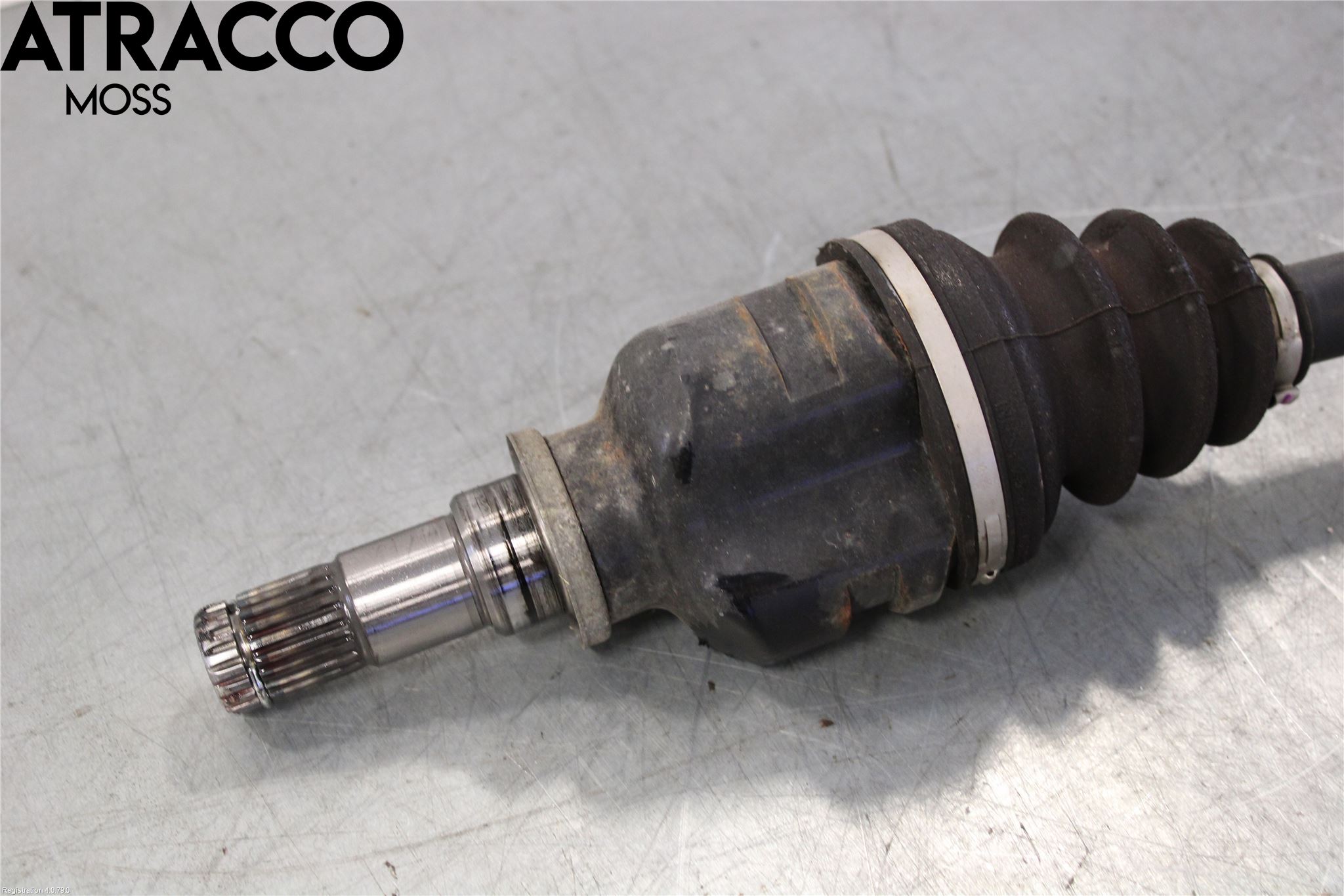 Toyota YARIS XP130 15-20 Drivaxel Fram Höger