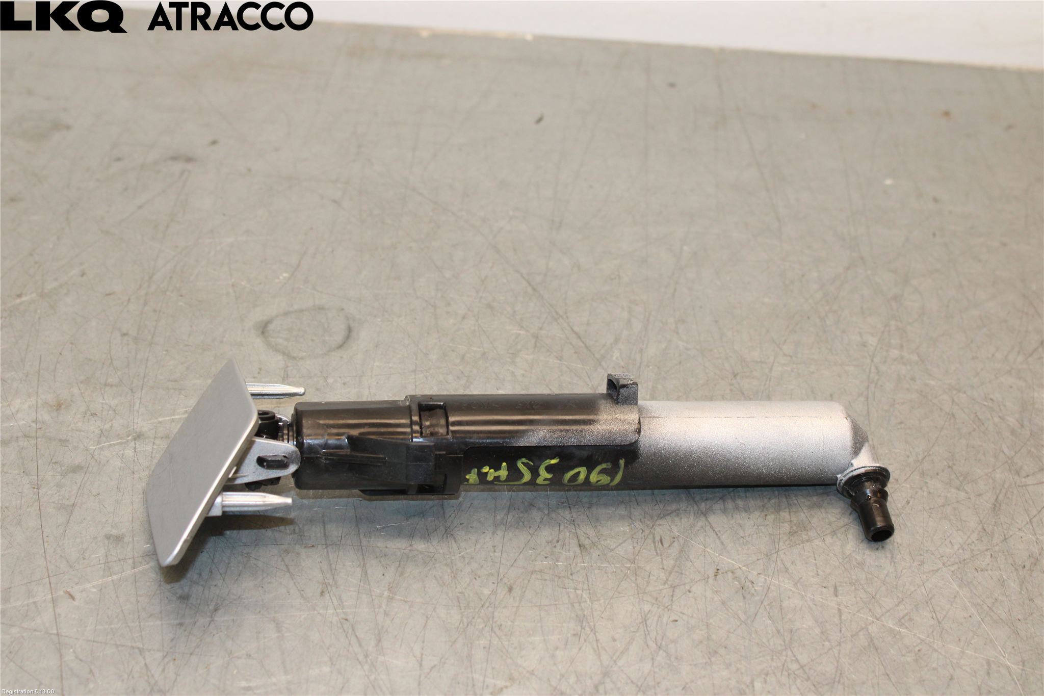Volkswagen VW POLO 10-17 Spolarmunstycke Strålkastare