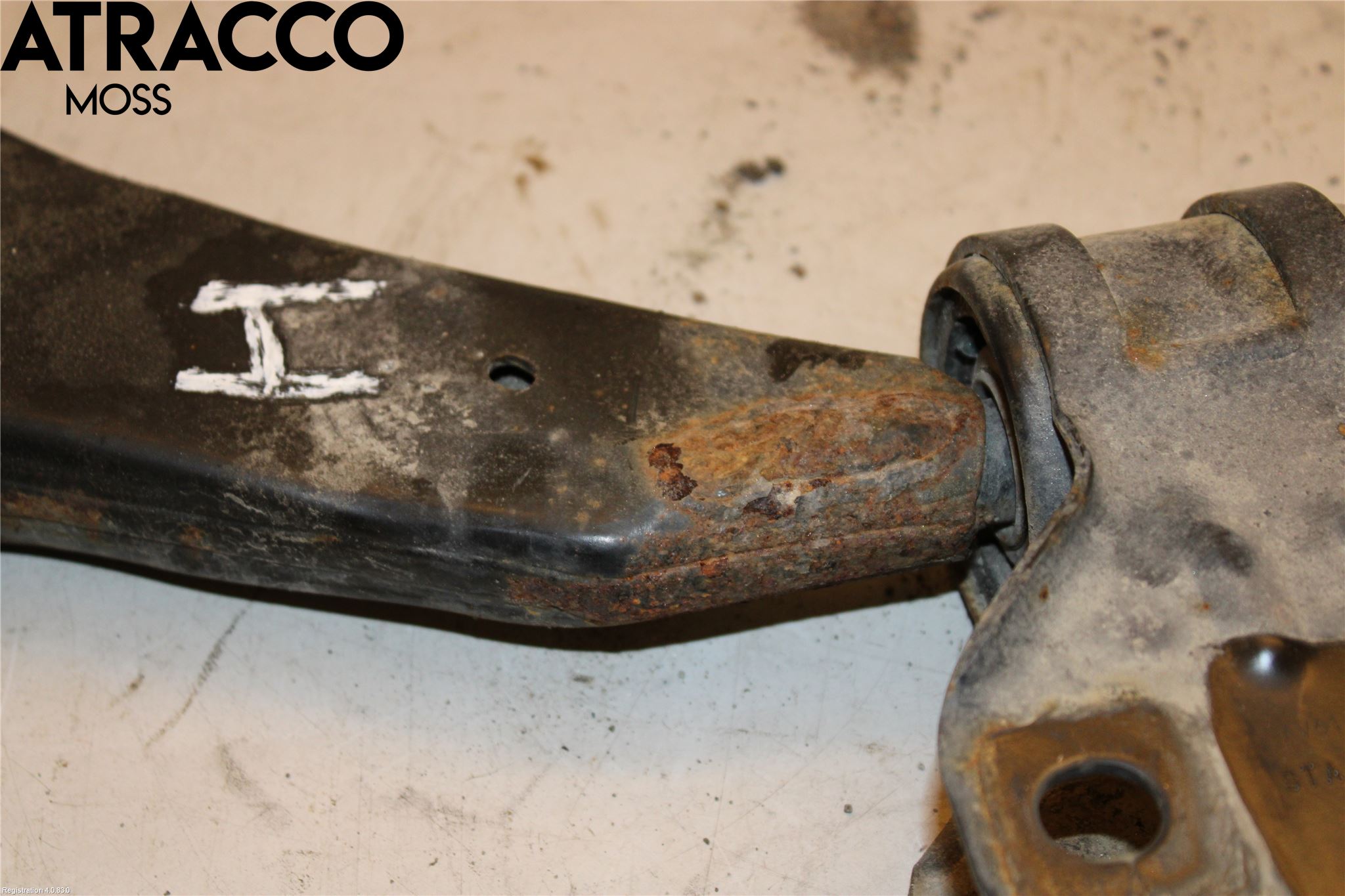 Volvo V40 CROSS COUNTRY 13-19 Bärarm Fram Undre Hö