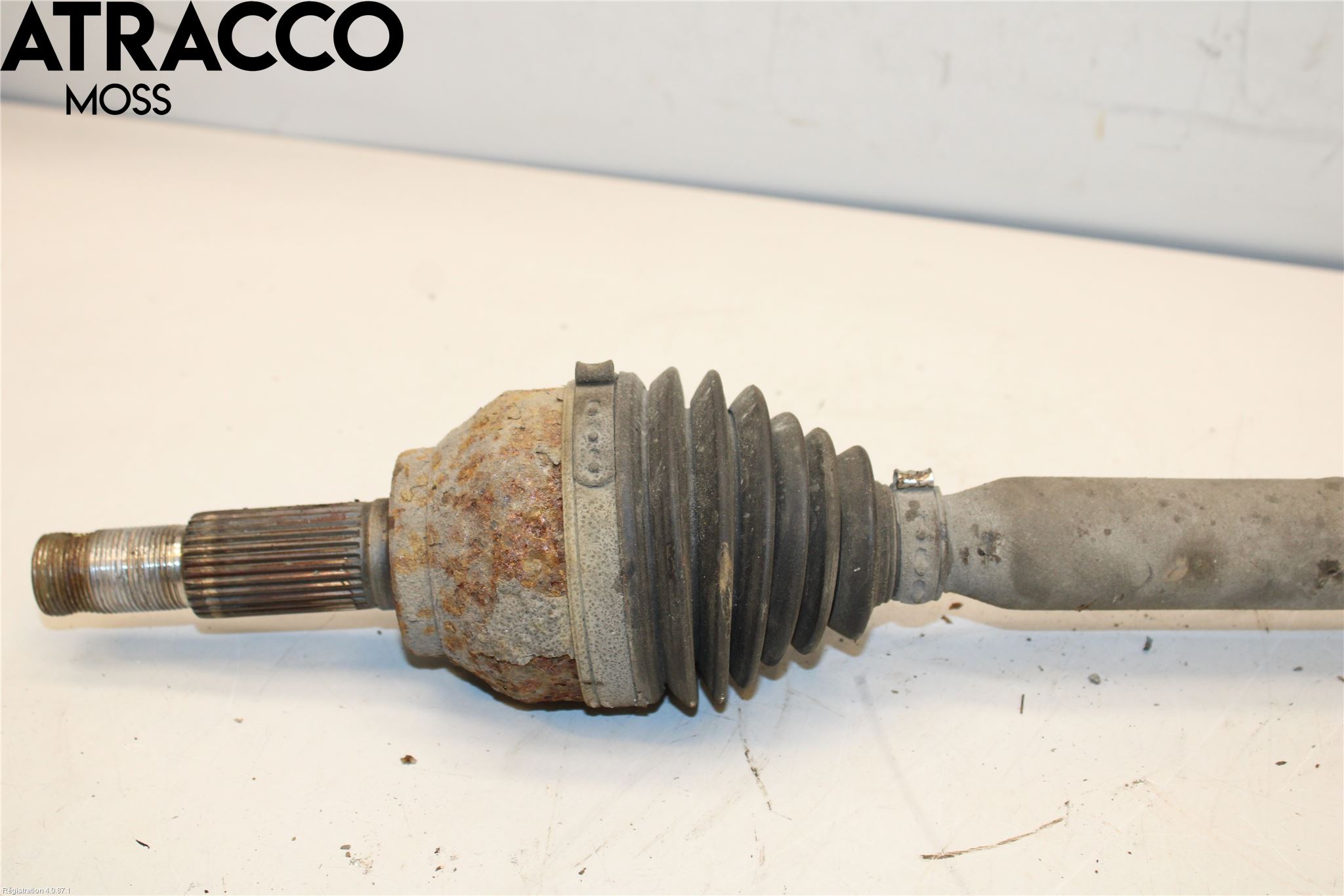 Nissan LEAF 11-17 Drivaxel Fram Vänster