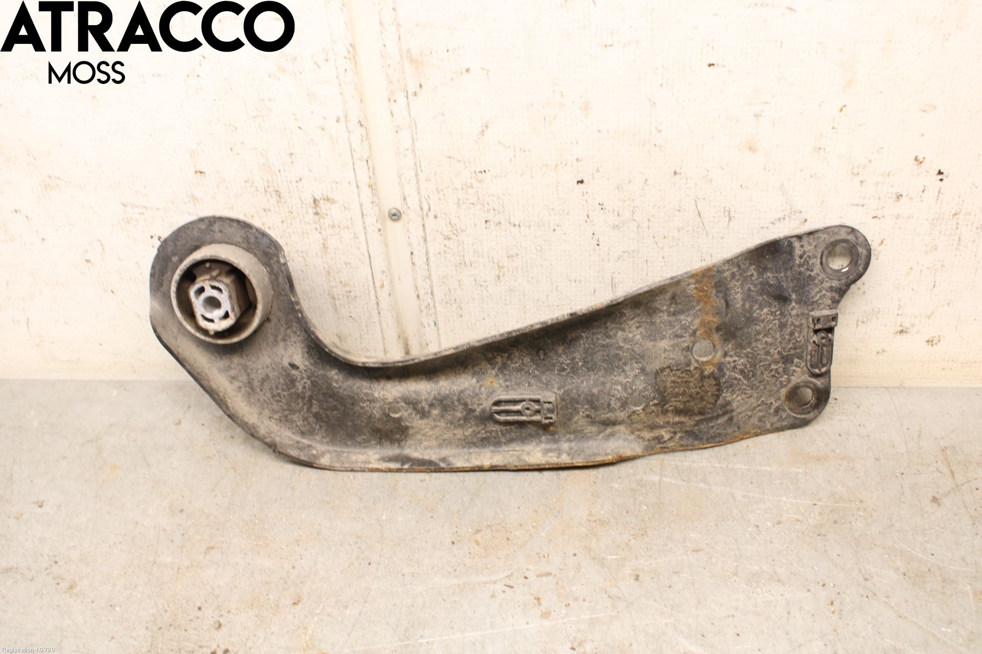 Volkswagen VW PASSAT 15-19 Bärarm Bak Höger