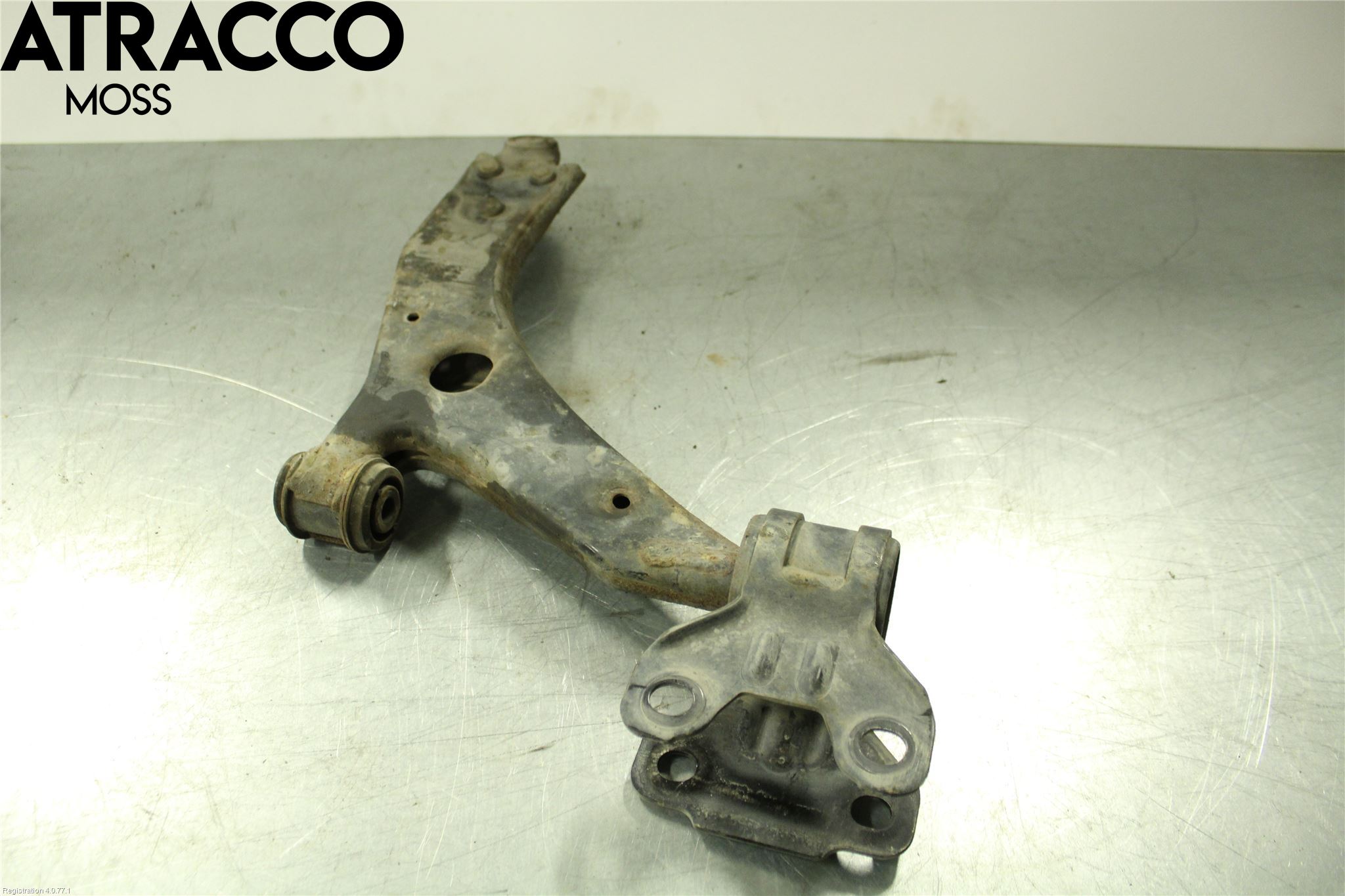 Ford FOCUS 11-14 Bärarm Fram Undre Vä