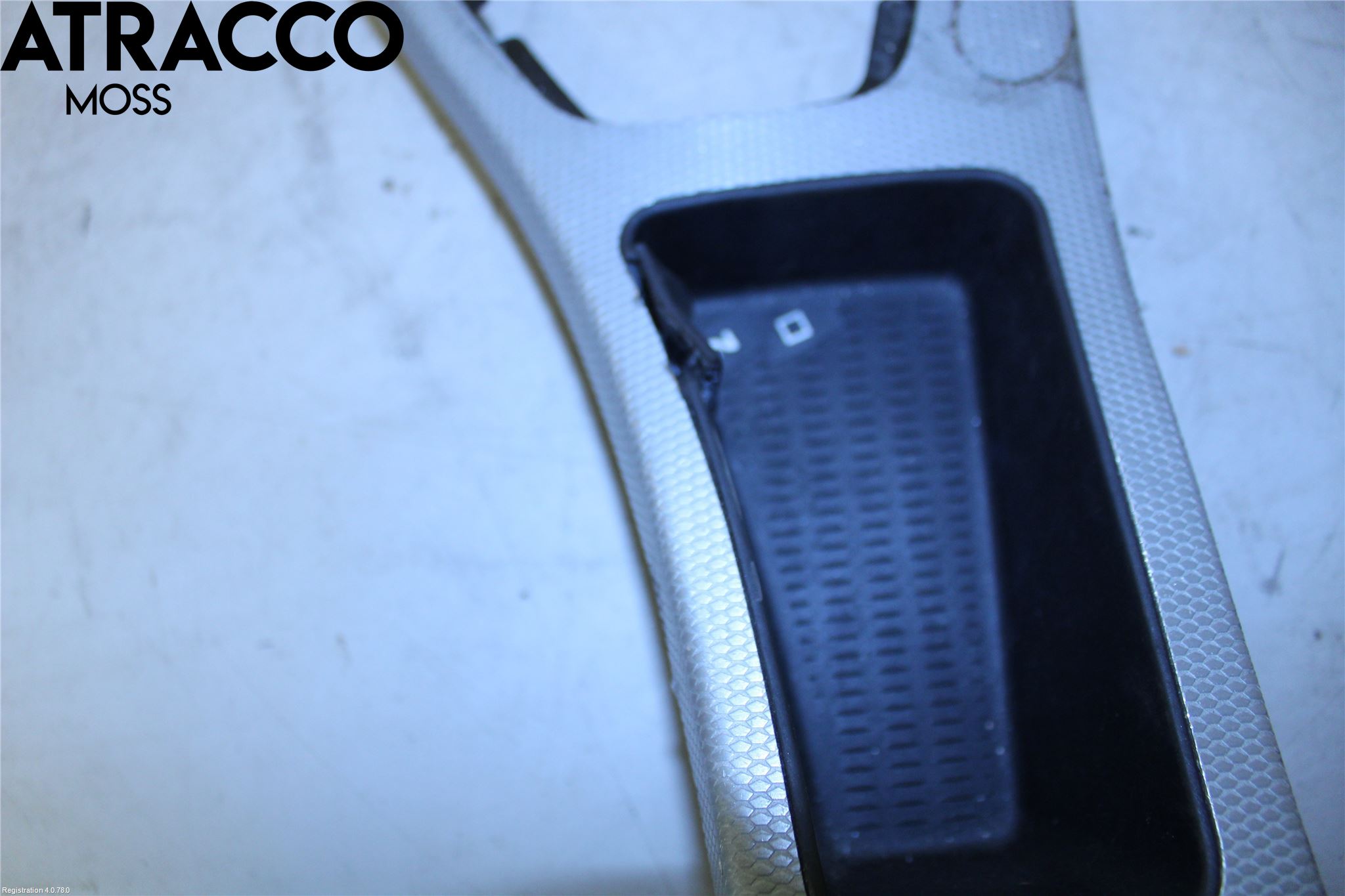 BMW 3 E90/91 SED/TOU 05-12 Inr Tunnelfack