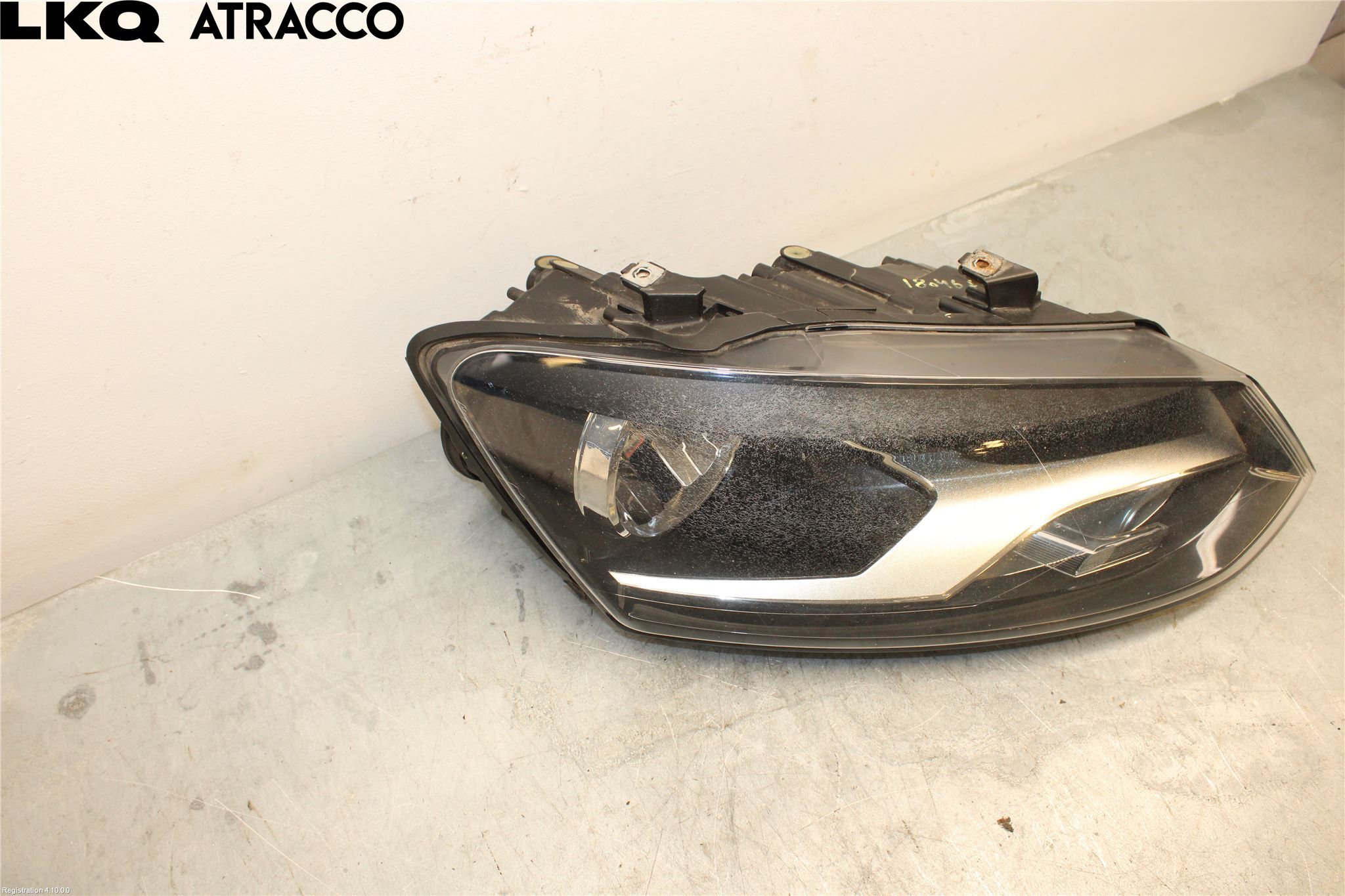 Volkswagen VW POLO 10-17 Strålkastarhus Hö