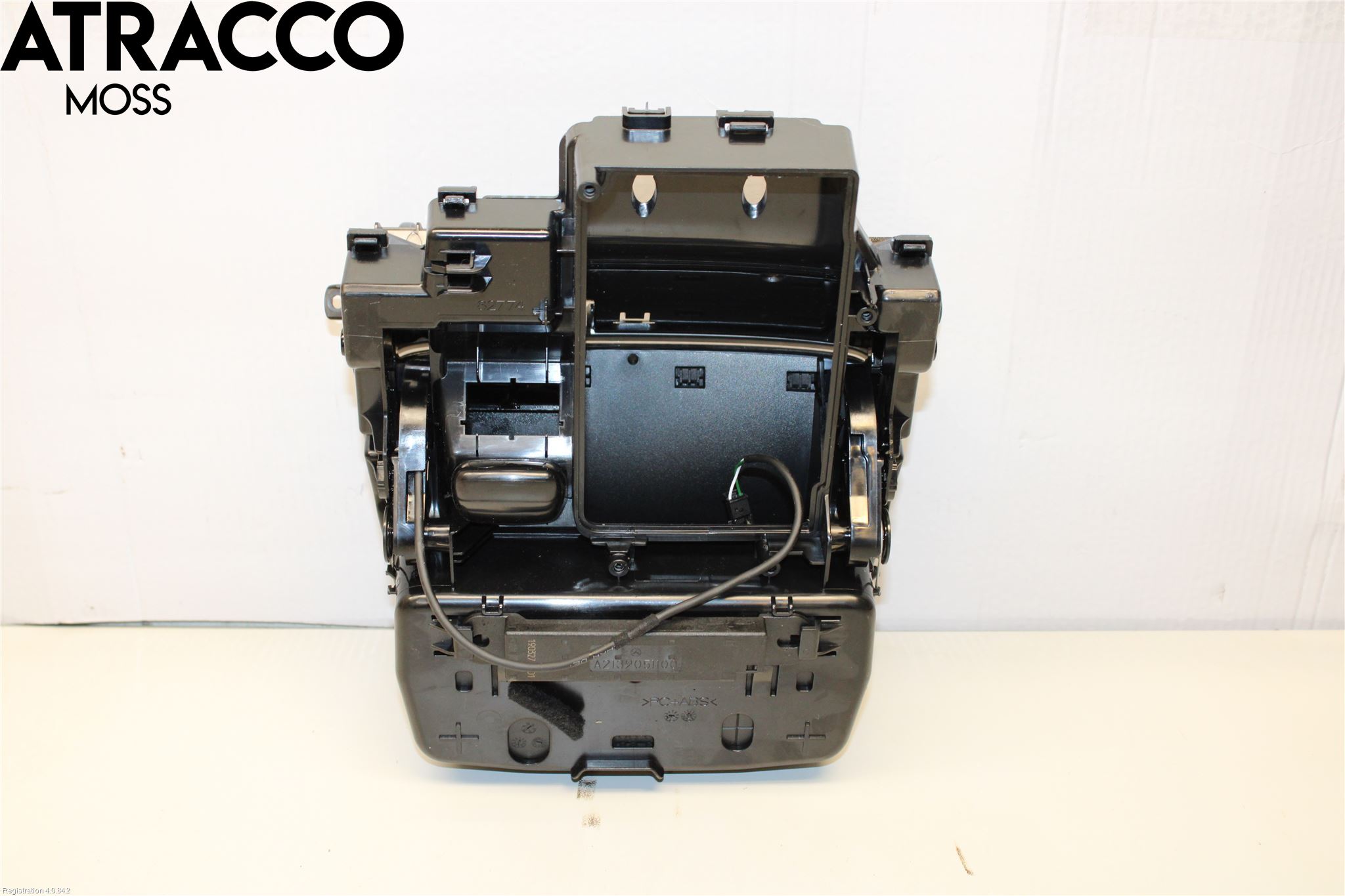 Mercedes-Benz MB E-KLASS (W213) 16-23 Instrumentbräda Förvaringsfack