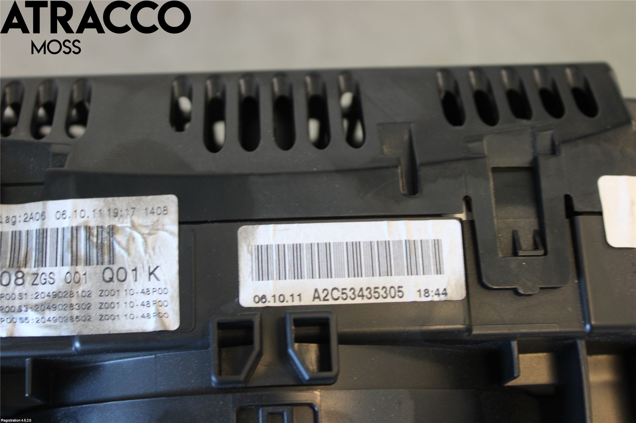 Mercedes-Benz MB C-KLASS (W204) 07-15 Instrument Komb
