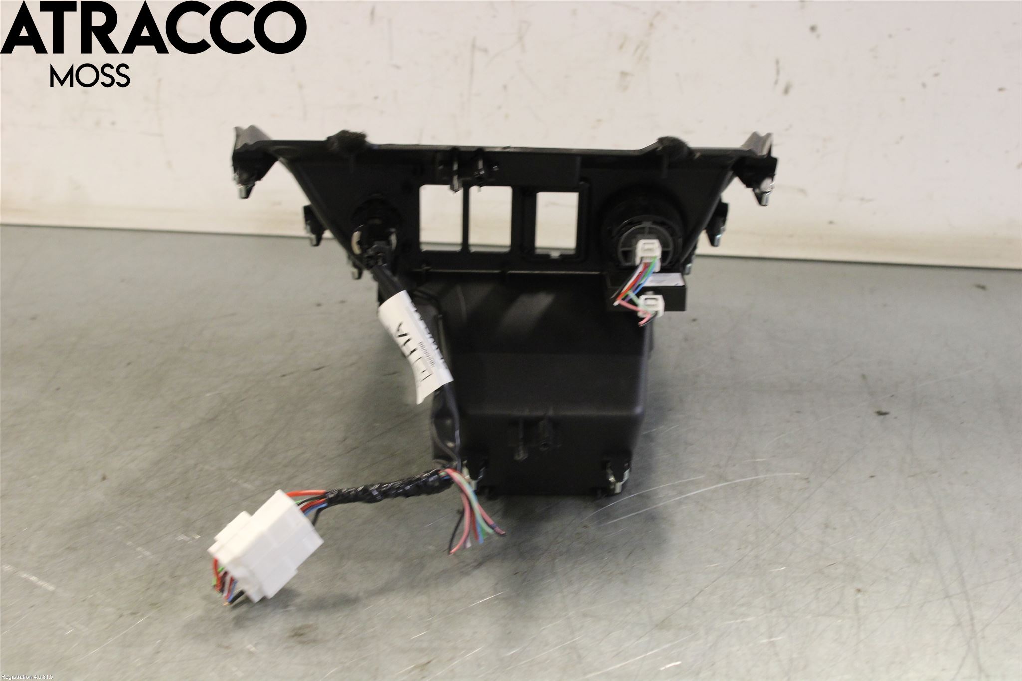 Nissan LEAF 18- Instrumentkonsoll Mitt