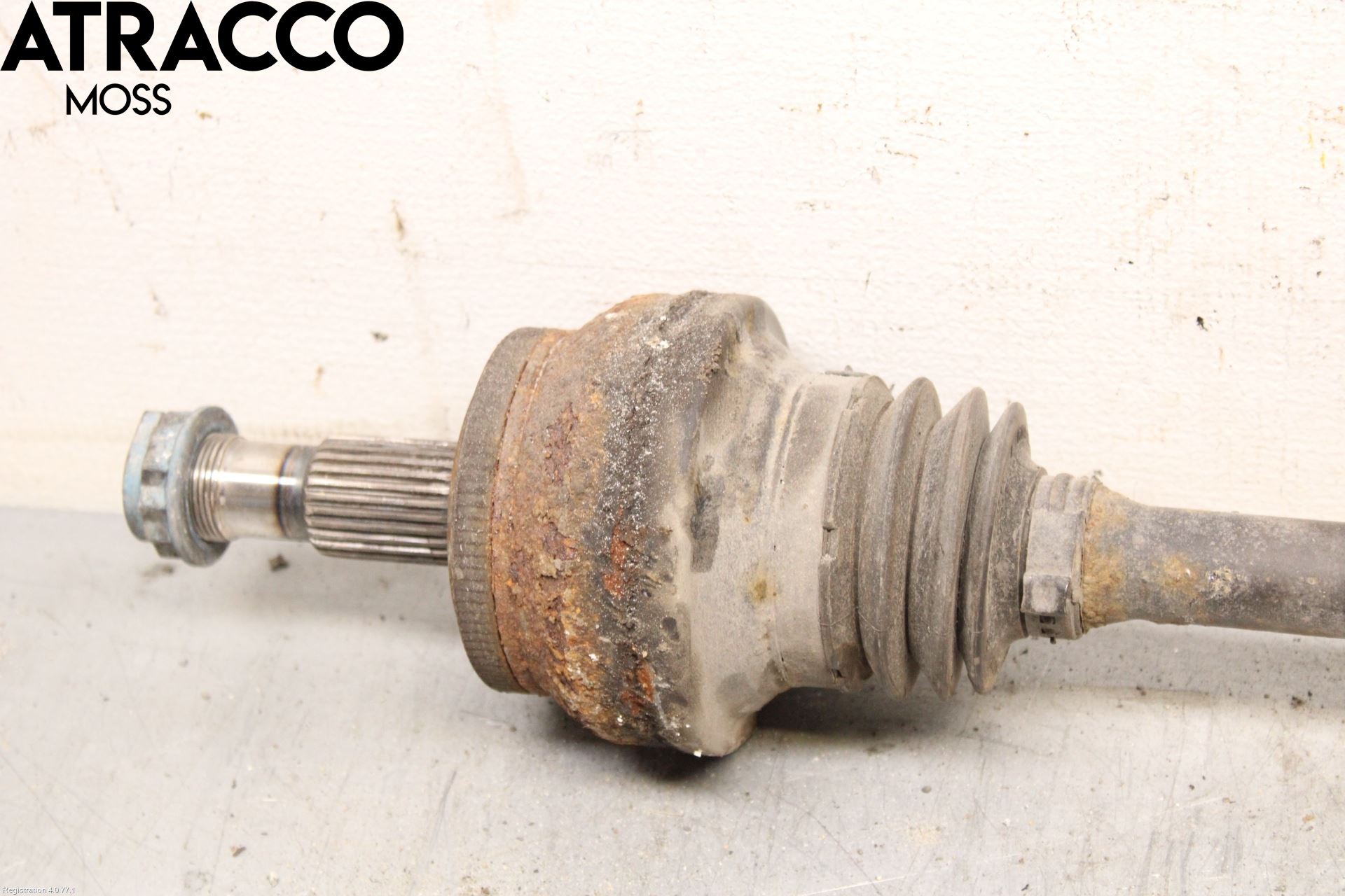 Mercedes-Benz MB E-KLASS (W212) 09-16 Drivaxel Bak Vänster