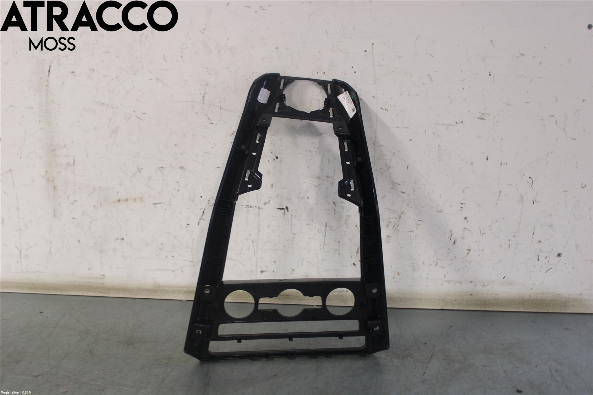 Volkswagen VW T-ROC 18- Instrument-Radio Sarg