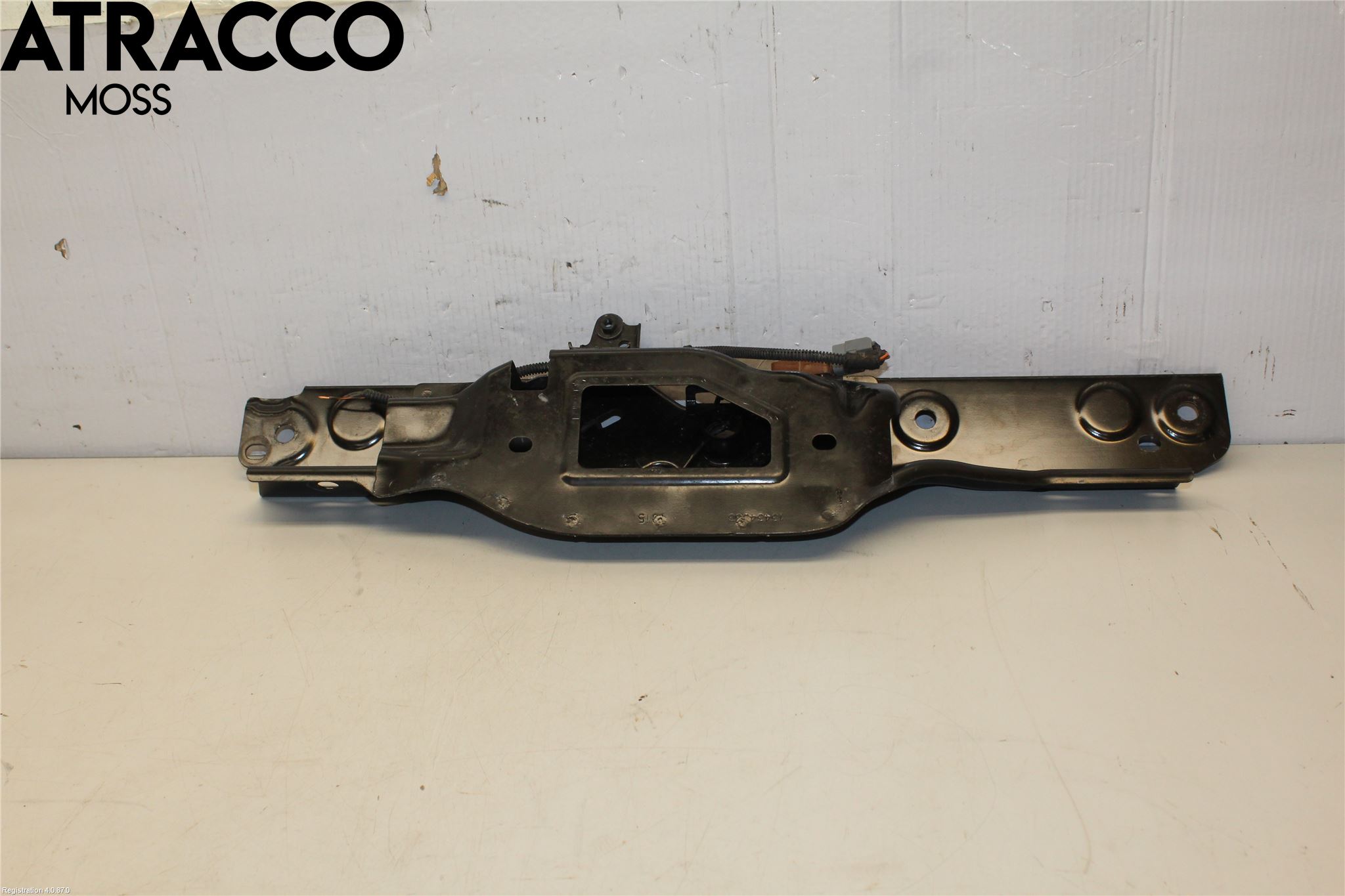 Opel CORSA E 15-19 Front Huvlåsplåt-Balk