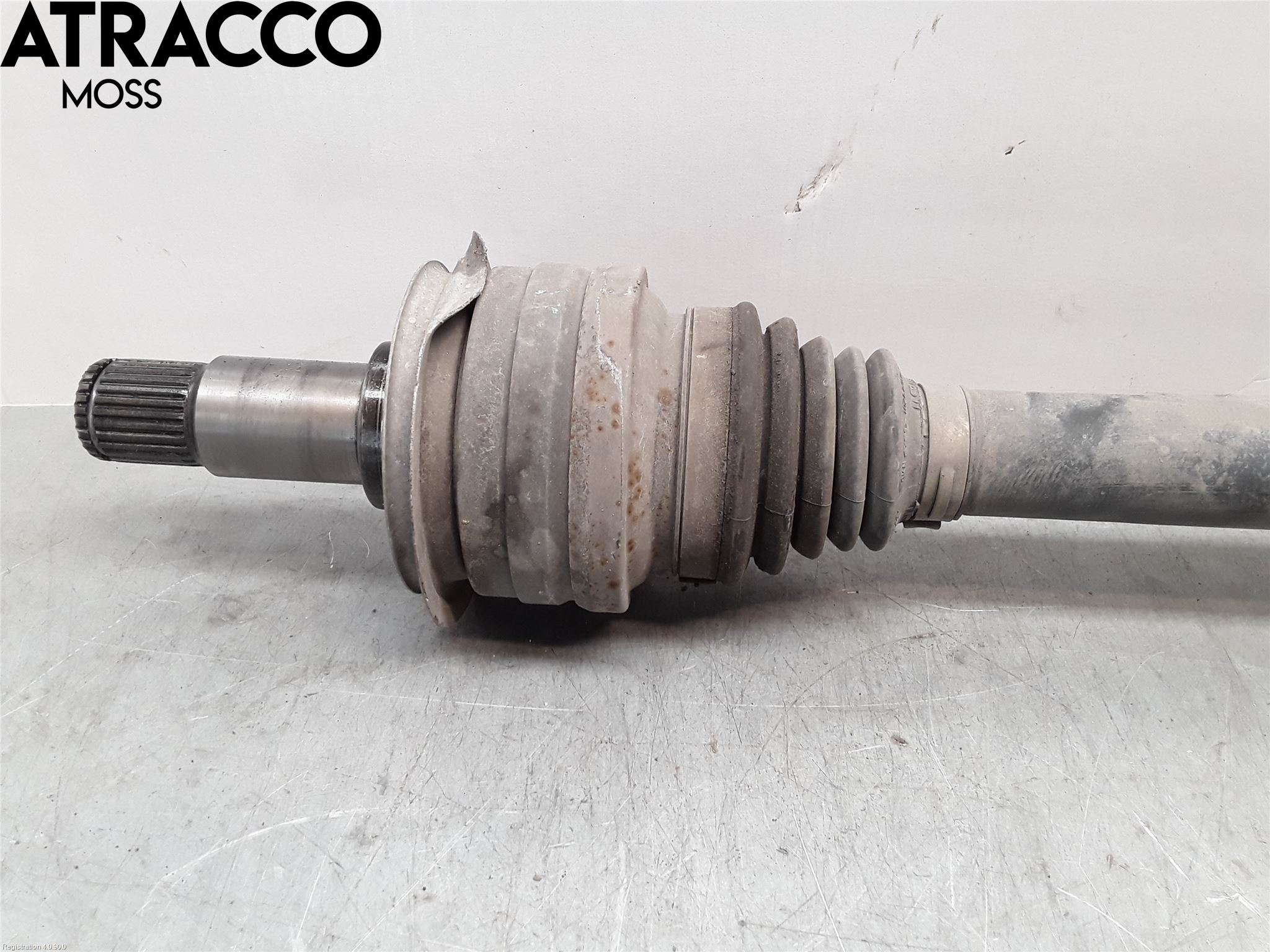 Mercedes-Benz MB C-KLASS (W205) 14-21 Drivaxel Bak Vänster