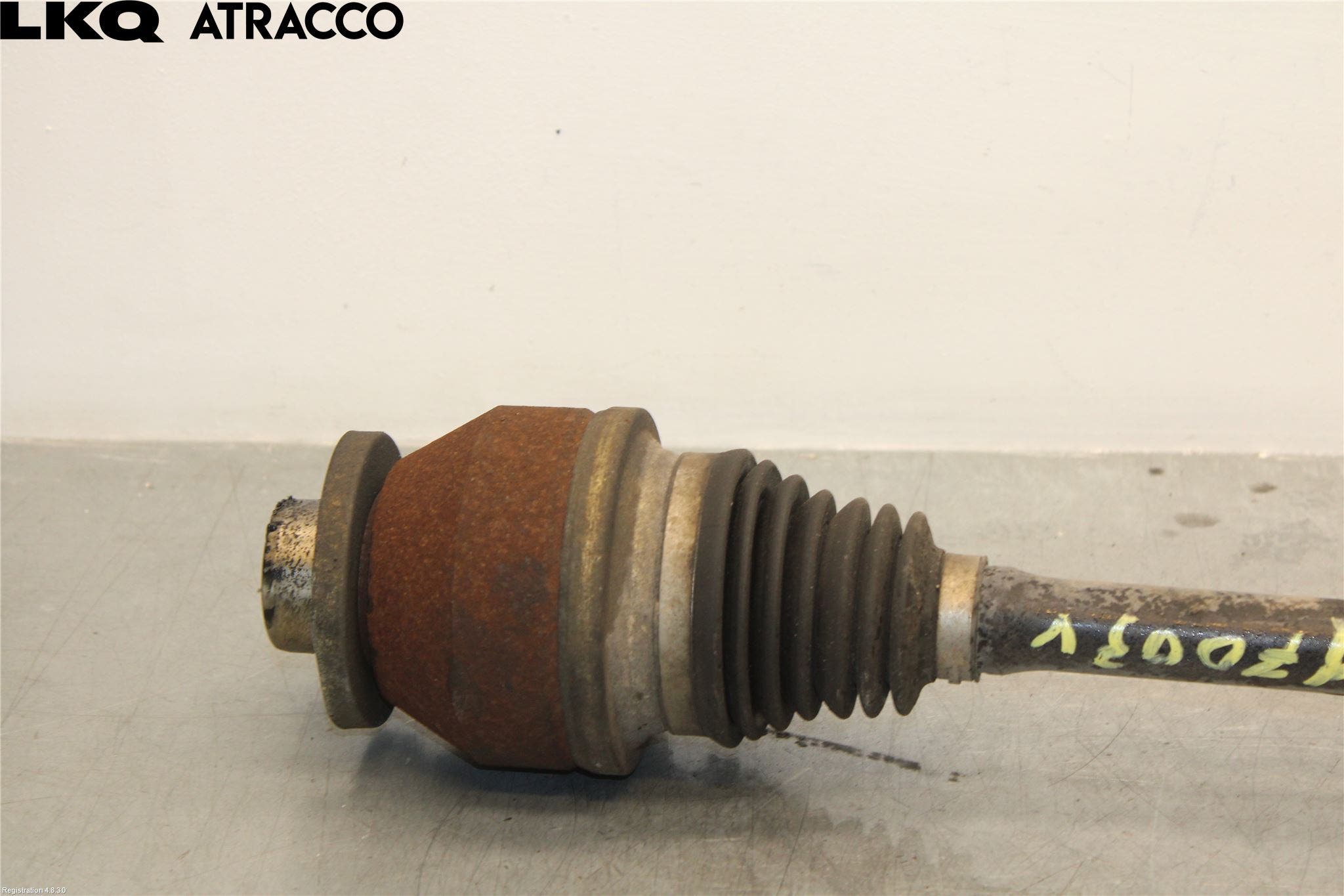 Volkswagen VW TRANSP/CARAVELLE (T5) 04-15 Drivaxel Fram Vänster