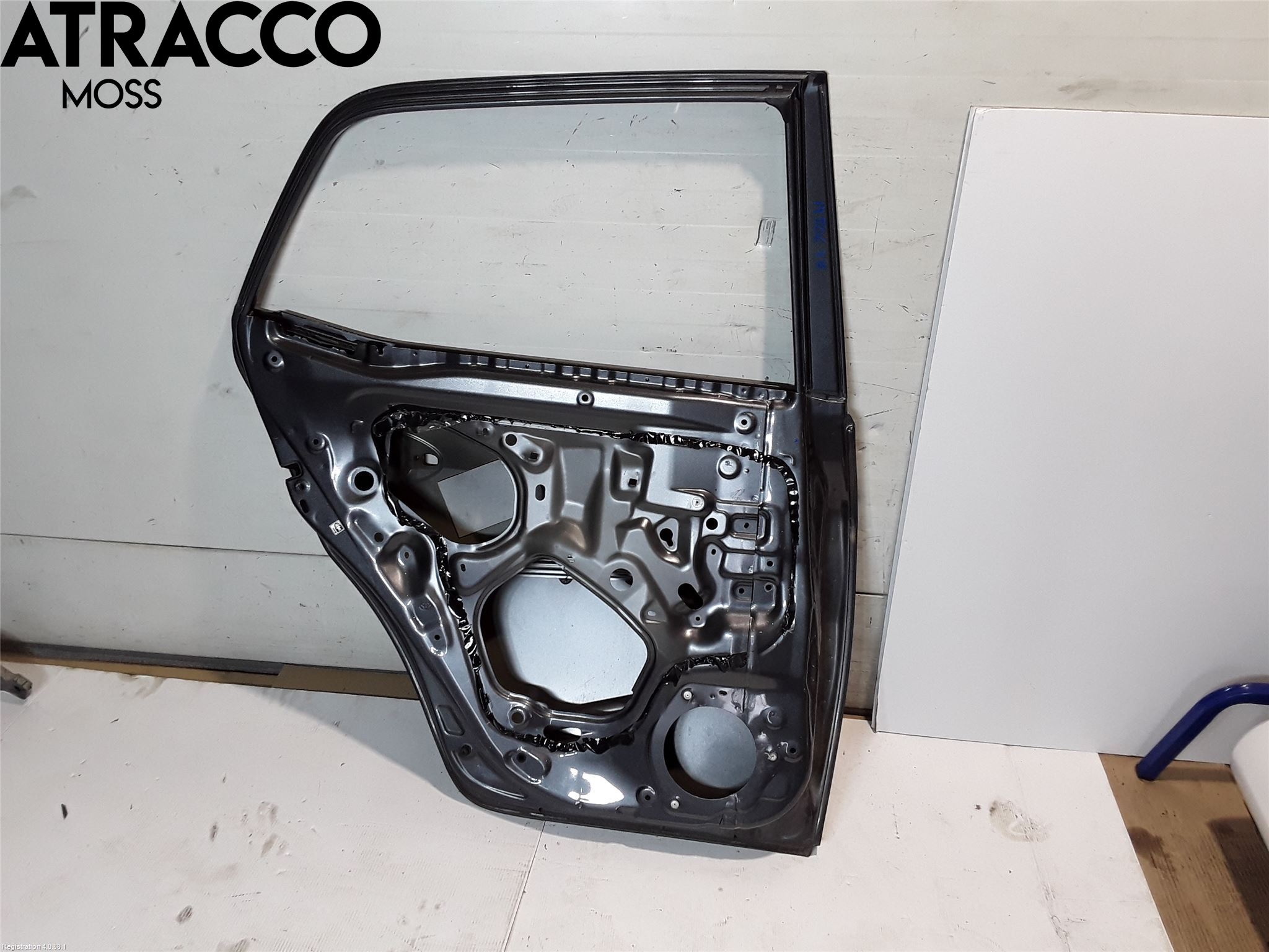 Toyota AURIS 10-12 Dörr Bak Vänster
