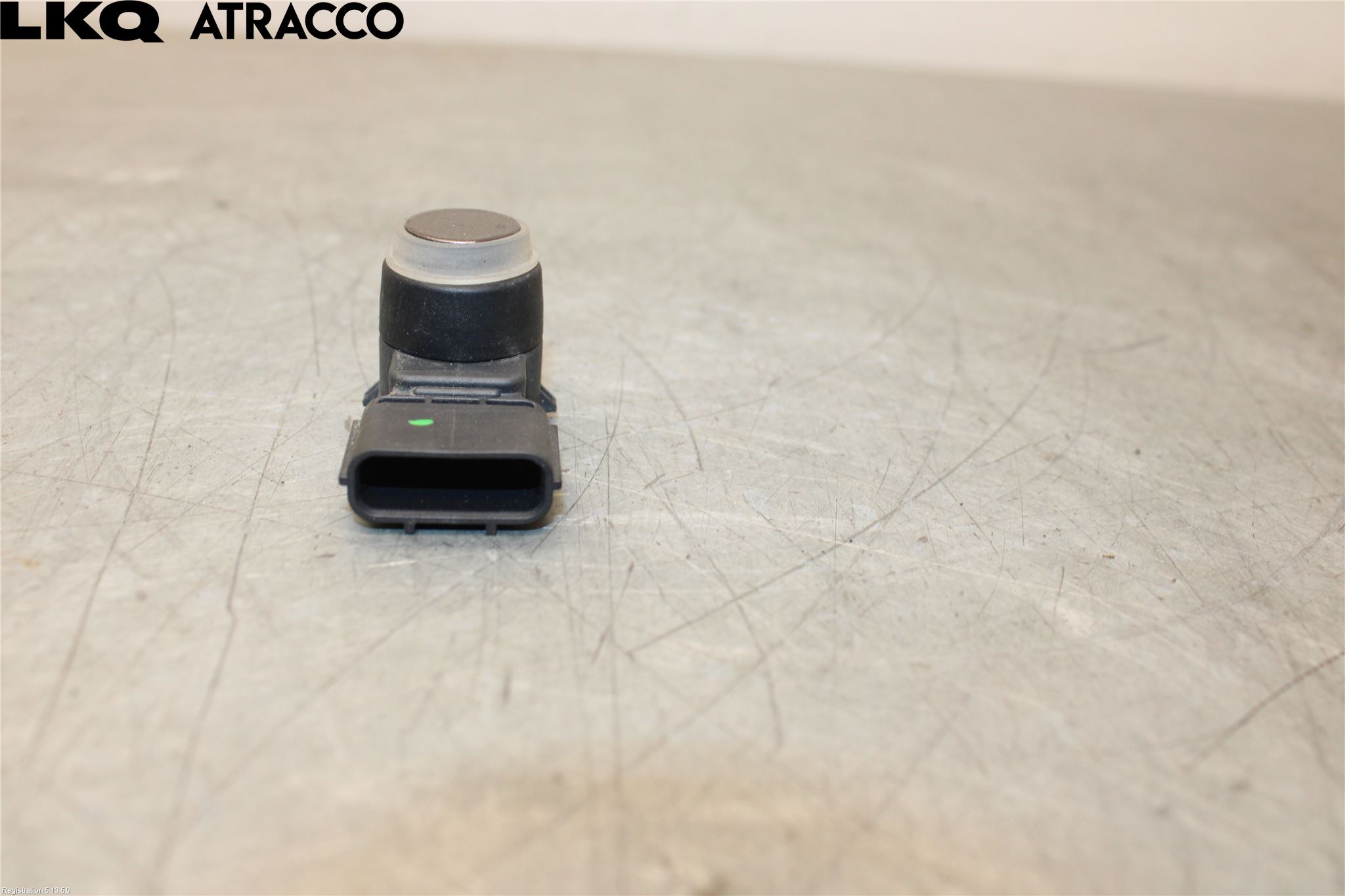 Honda CR-V 13-18 Parkeringshjälp Frontsensor