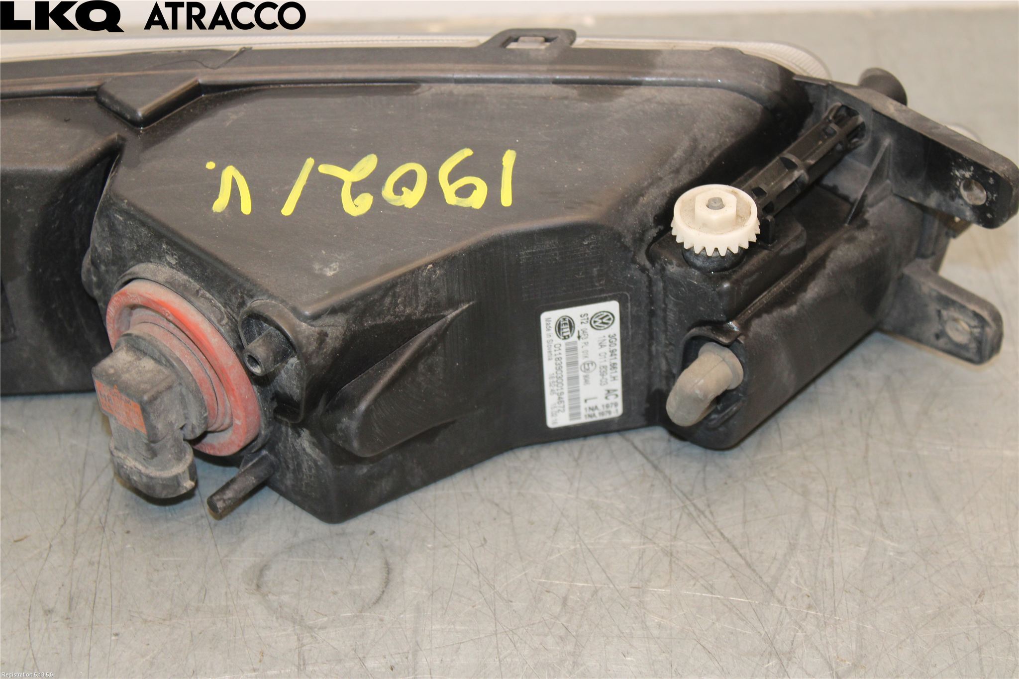 Volkswagen VW PASSAT 15-19 Dimljus-Varselljus Fram