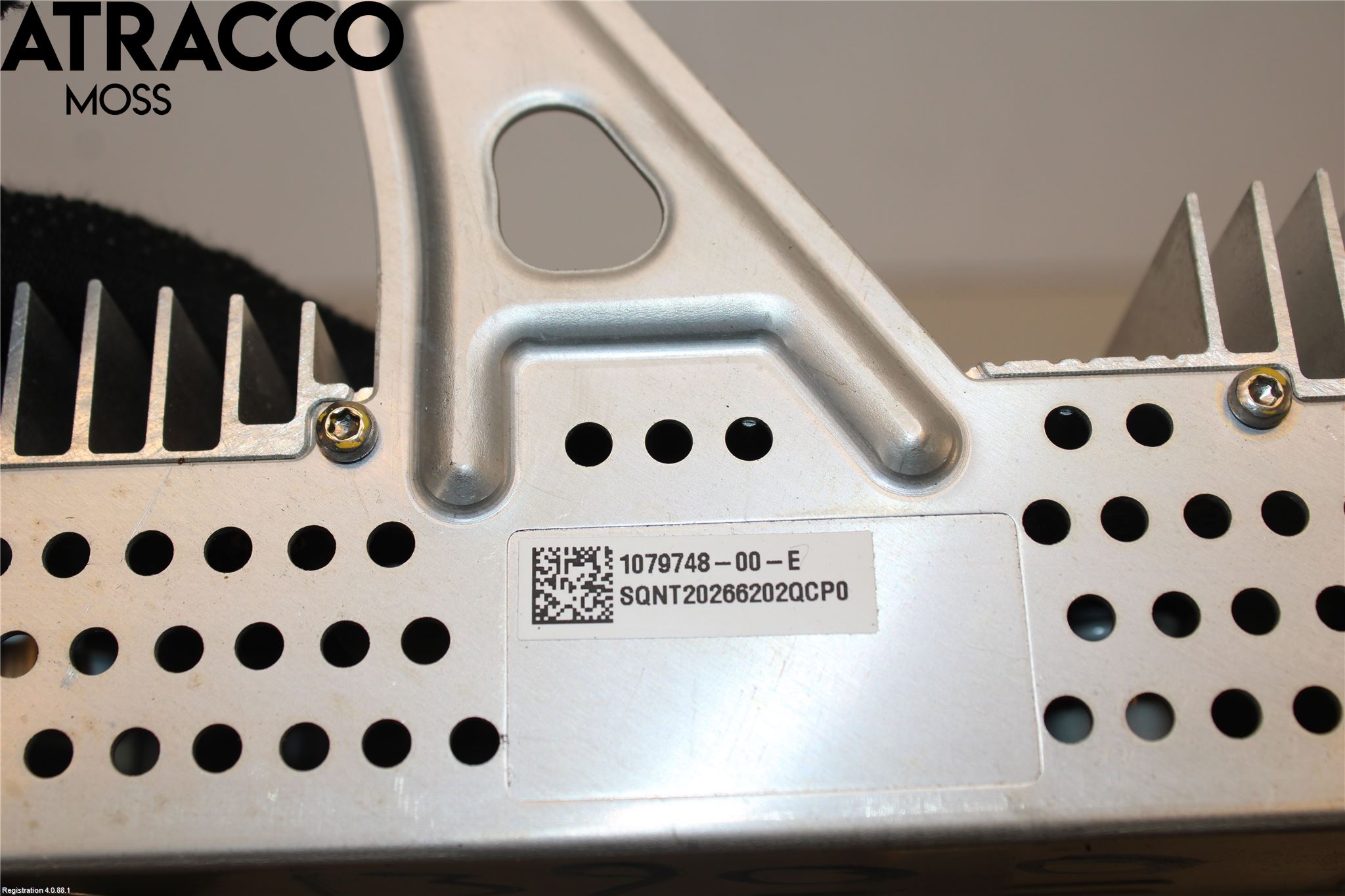 Tesla MODEL 3 17- Radio-Stereo Förstärkare