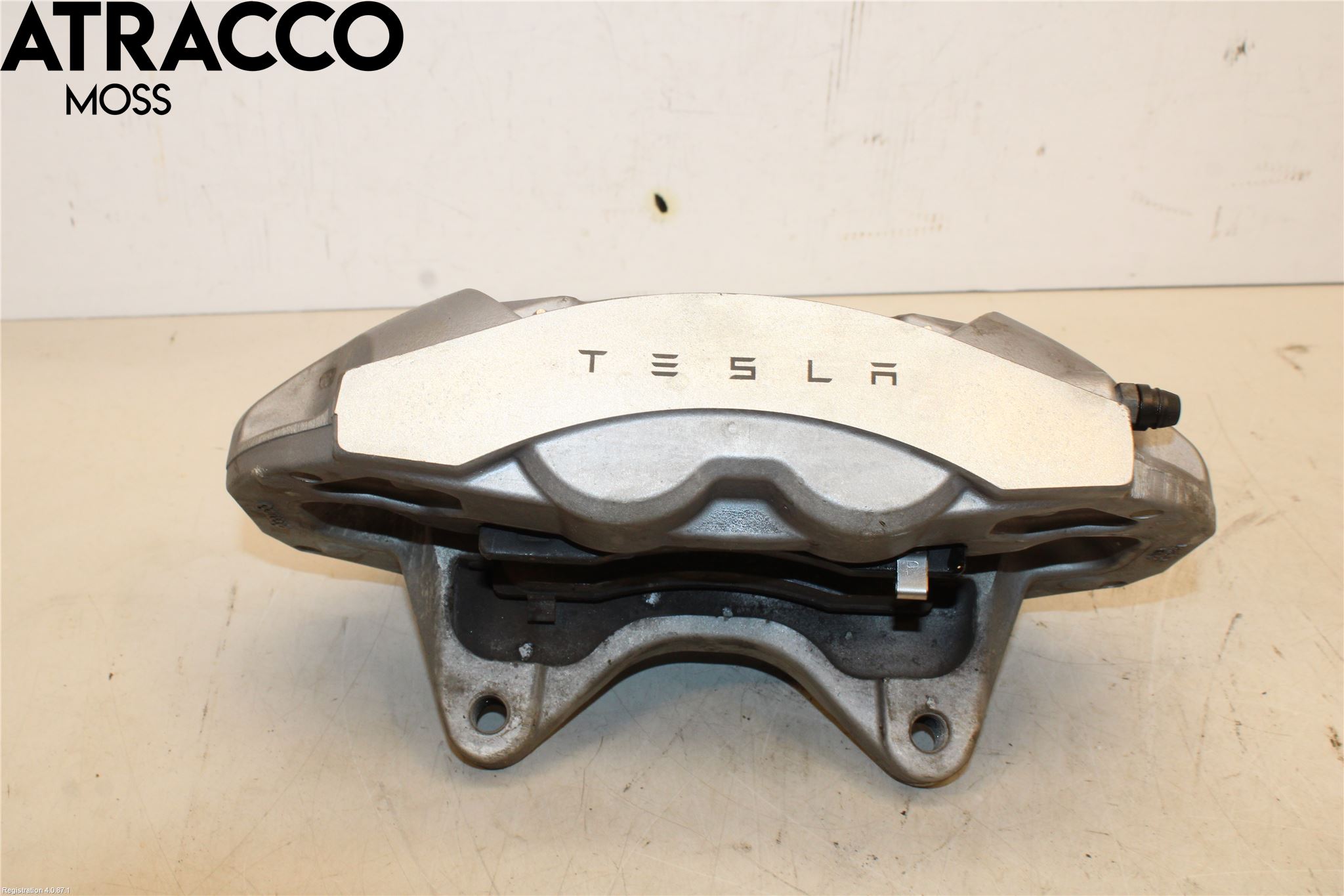 Tesla MODEL 3 17- Bromsok Fram Höger