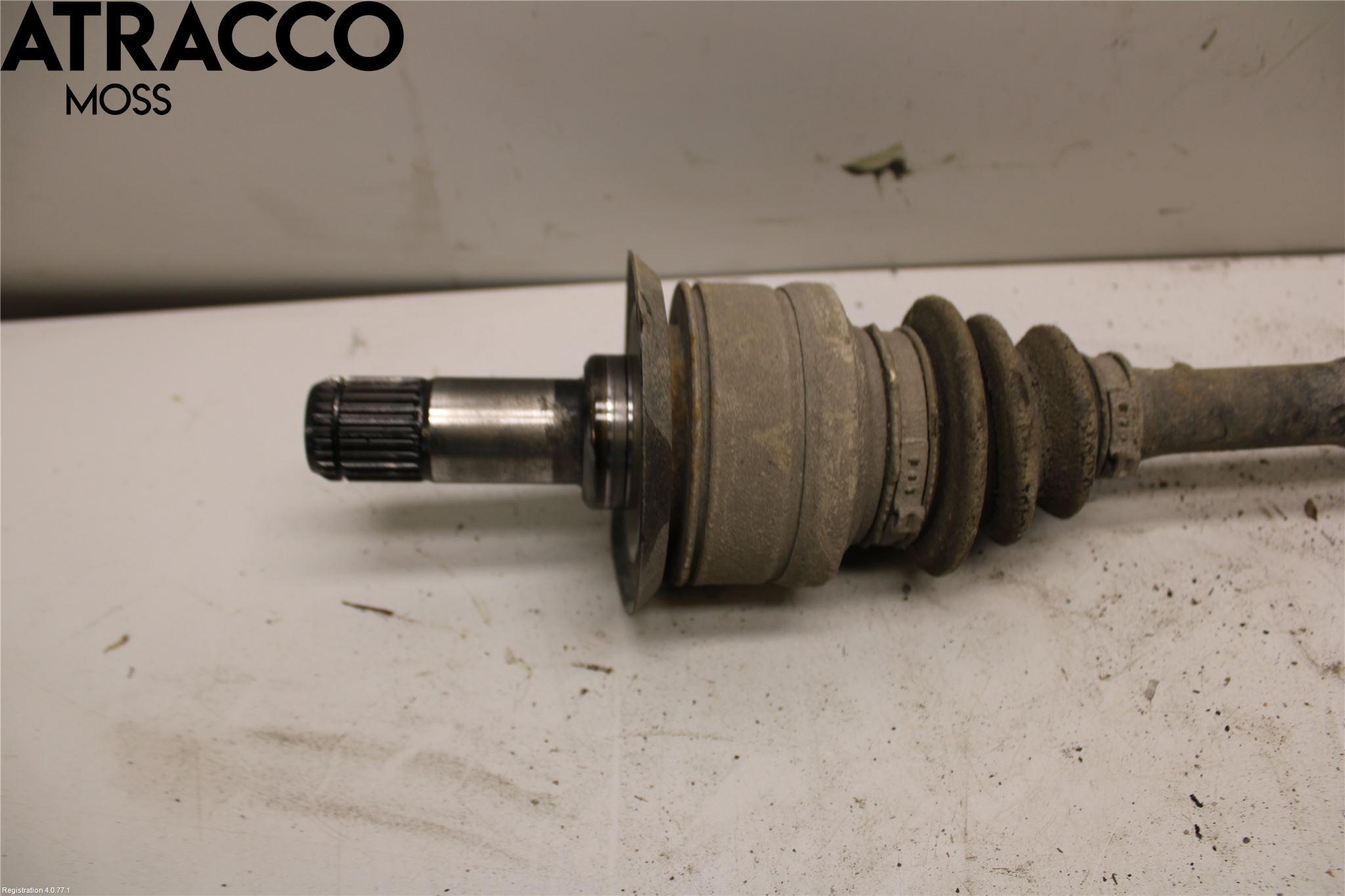 BMW 3 F30/F31/F80 12-19 Drivaxel Bak Vänster