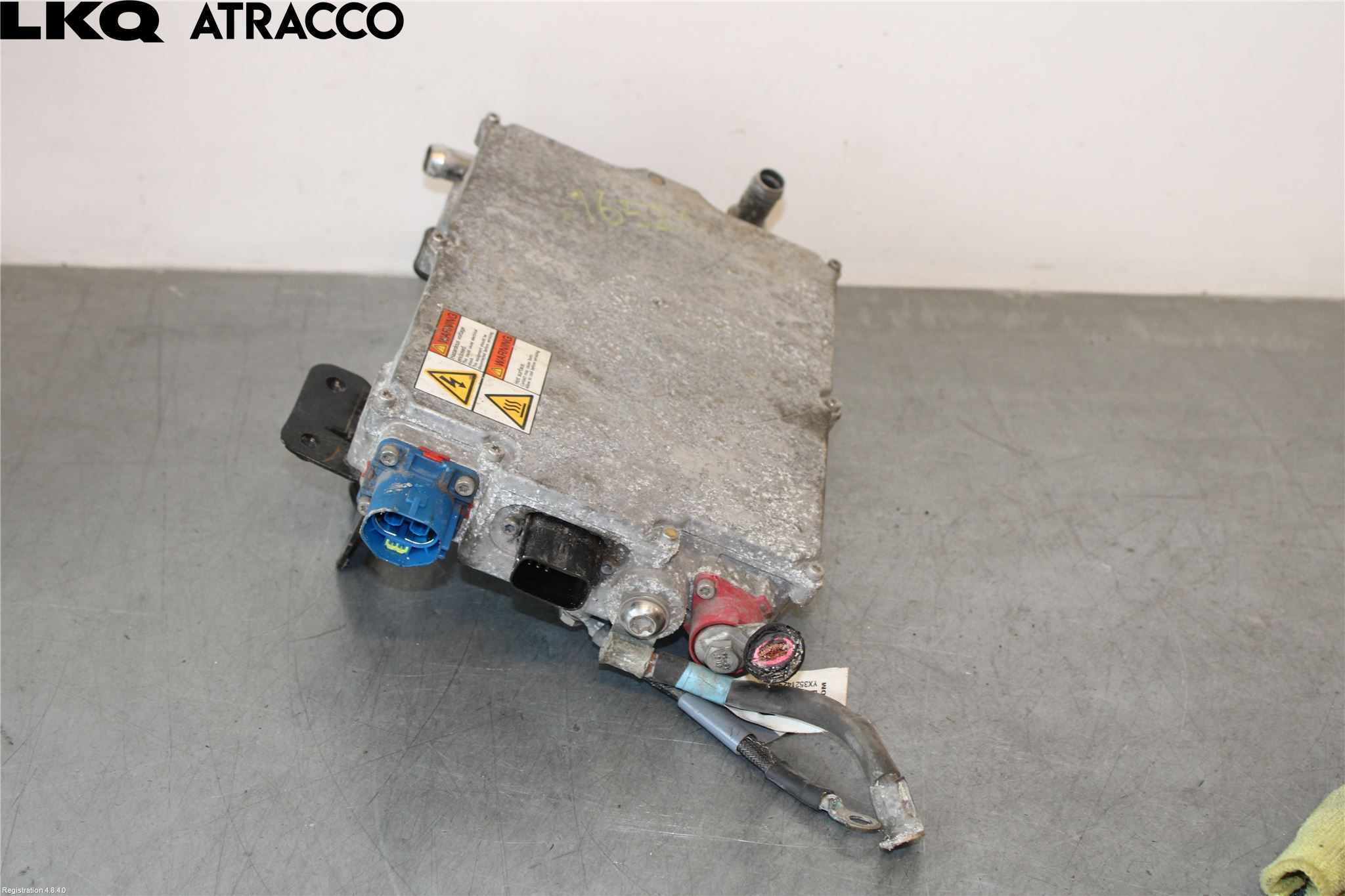 Tesla MODEL S 13- Converter